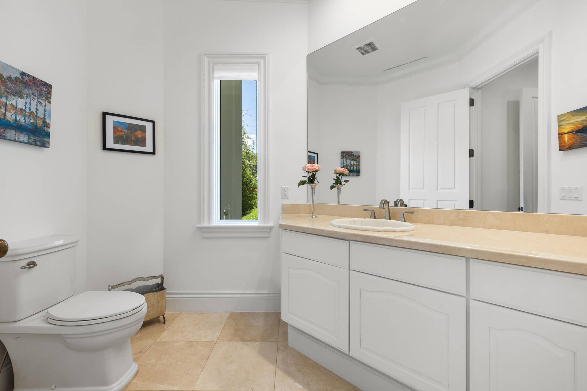 17965 SE VILLAGE Circle, Tequesta, FL 33469 Powder Room