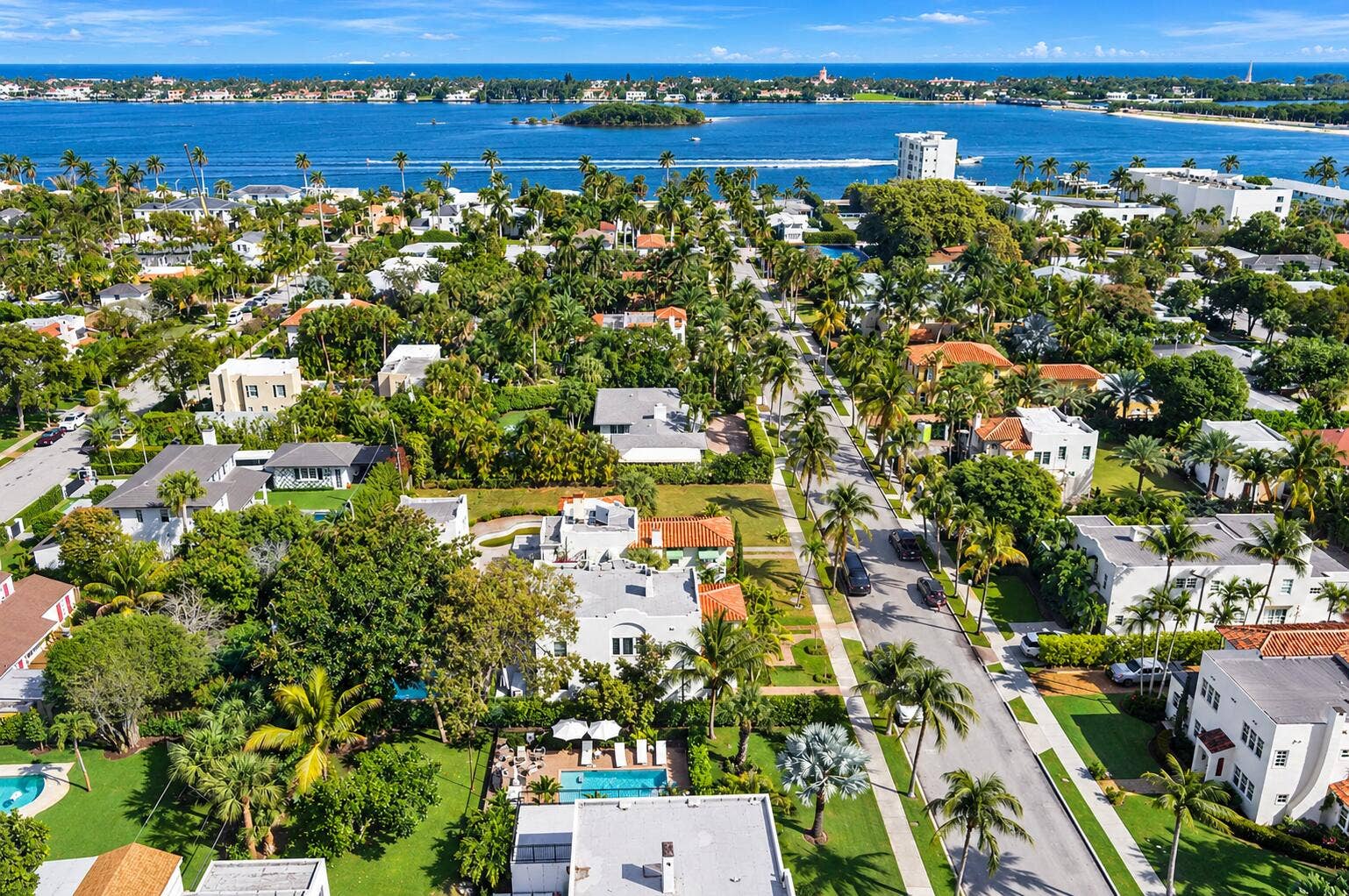 237/225 Monroe Drive, West Palm Beach, FL 33405 Aerial