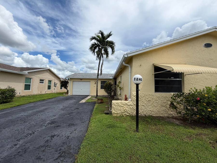 Property photo for 7240 Pineforest Circle, Lake Worth, FL