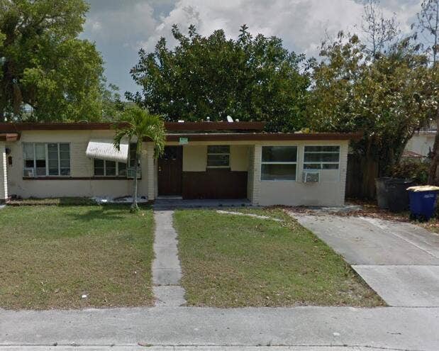 Property photo for 618 S 6th Street, Fort Pierce, FL