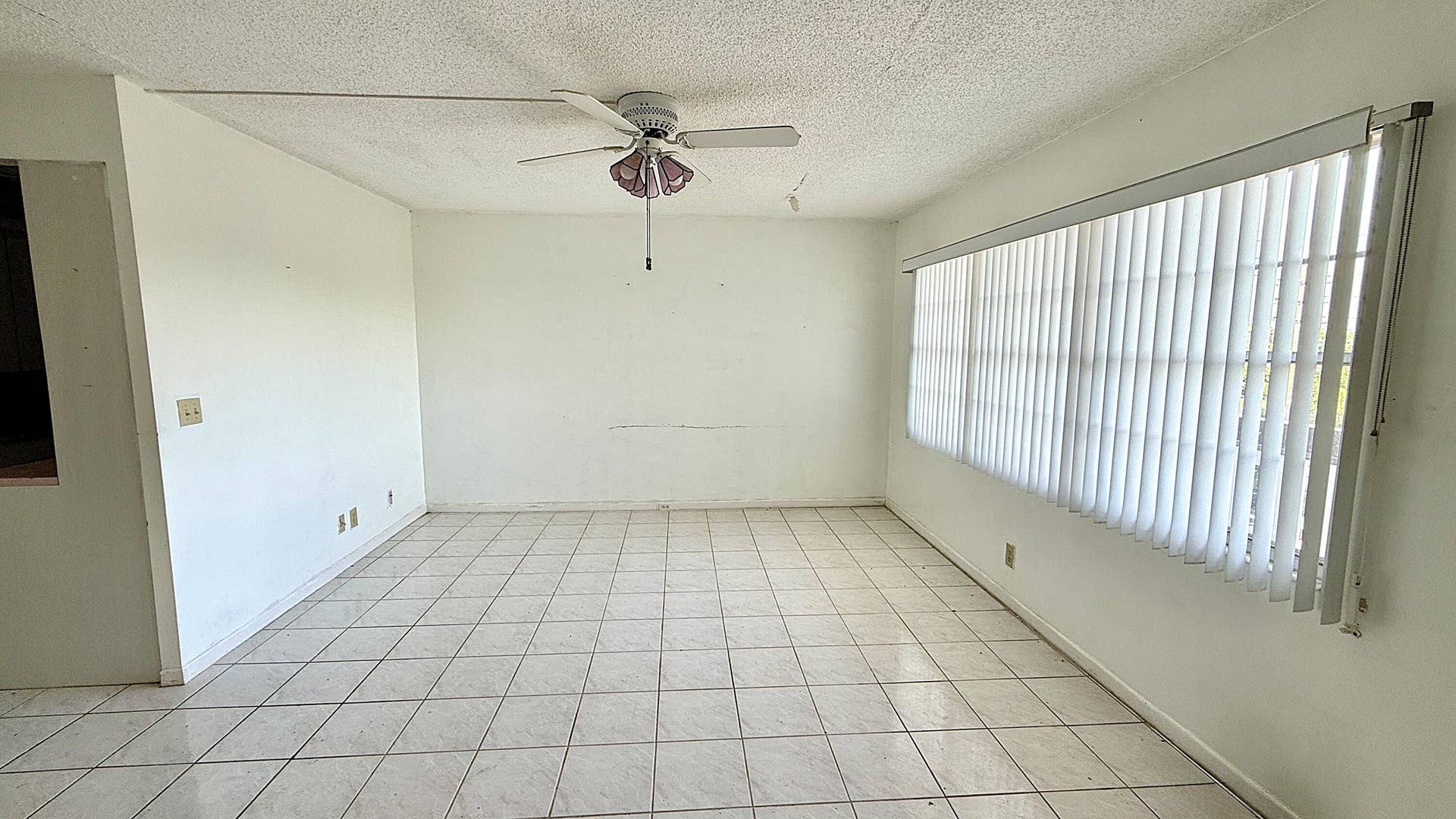 4058 HARWOOD E, Deerfield Beach, FL 33442 Living Room