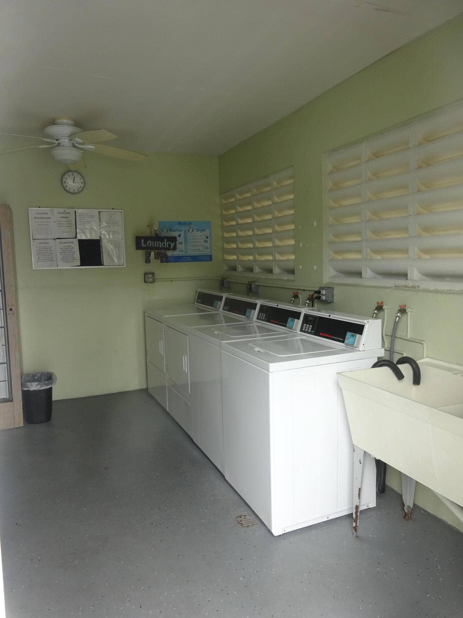 2864 CROSLEY Drive E, #A, West Palm Beach, West Palm Beach, FL 33415 DSC05307