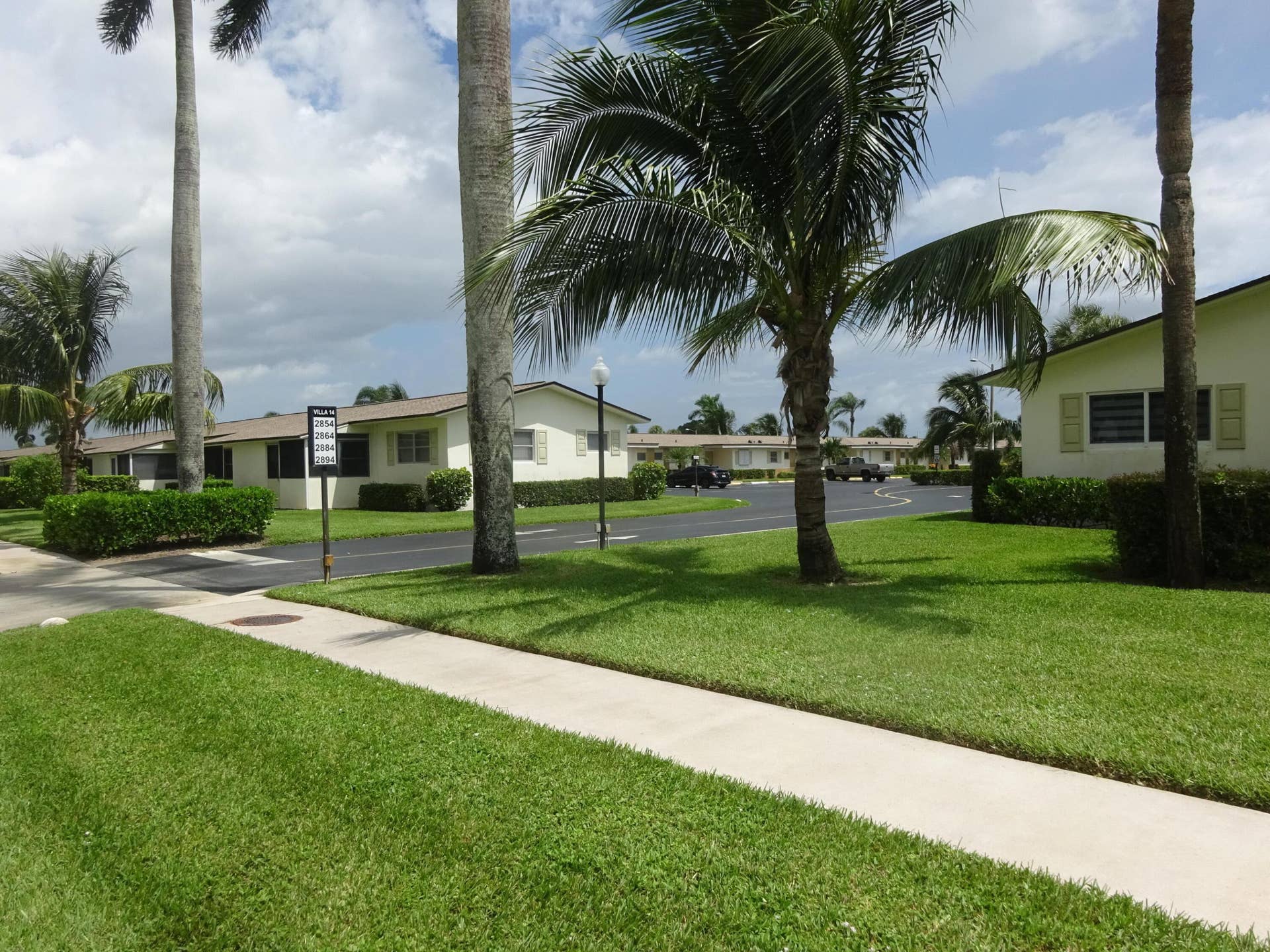 2864 CROSLEY Drive E, #A, West Palm Beach, West Palm Beach, FL 33415 Neighborhood has sidewalks for walks