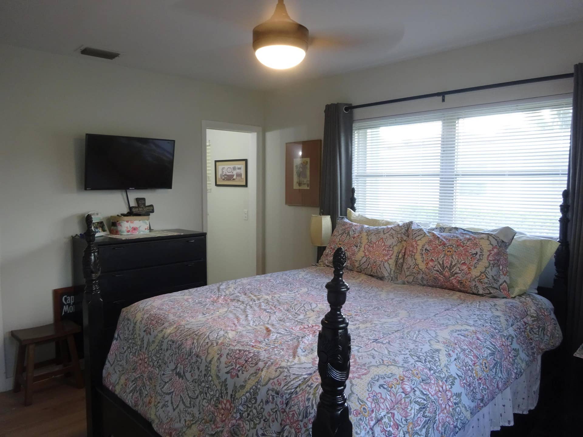 2864 CROSLEY Drive E, #A, West Palm Beach, West Palm Beach, FL 33415 DSC05296