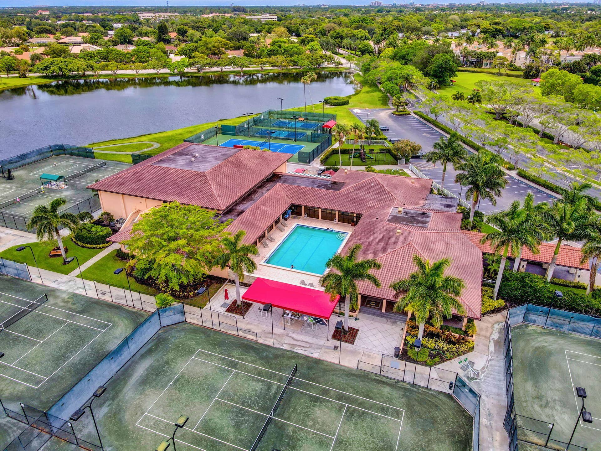 81-web-or-mls-20-print-70_074_074_44_dji