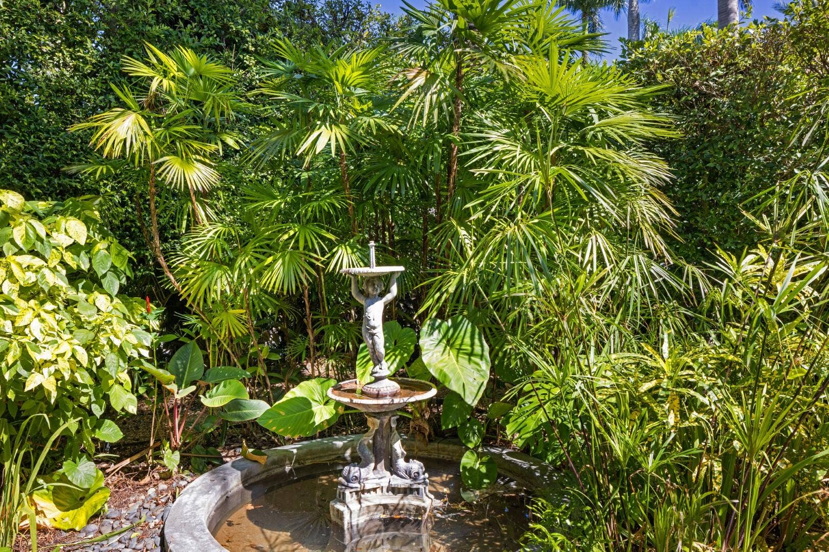 320 El Vedado Road, Palm Beach, FL 33480 Garden Fountain
