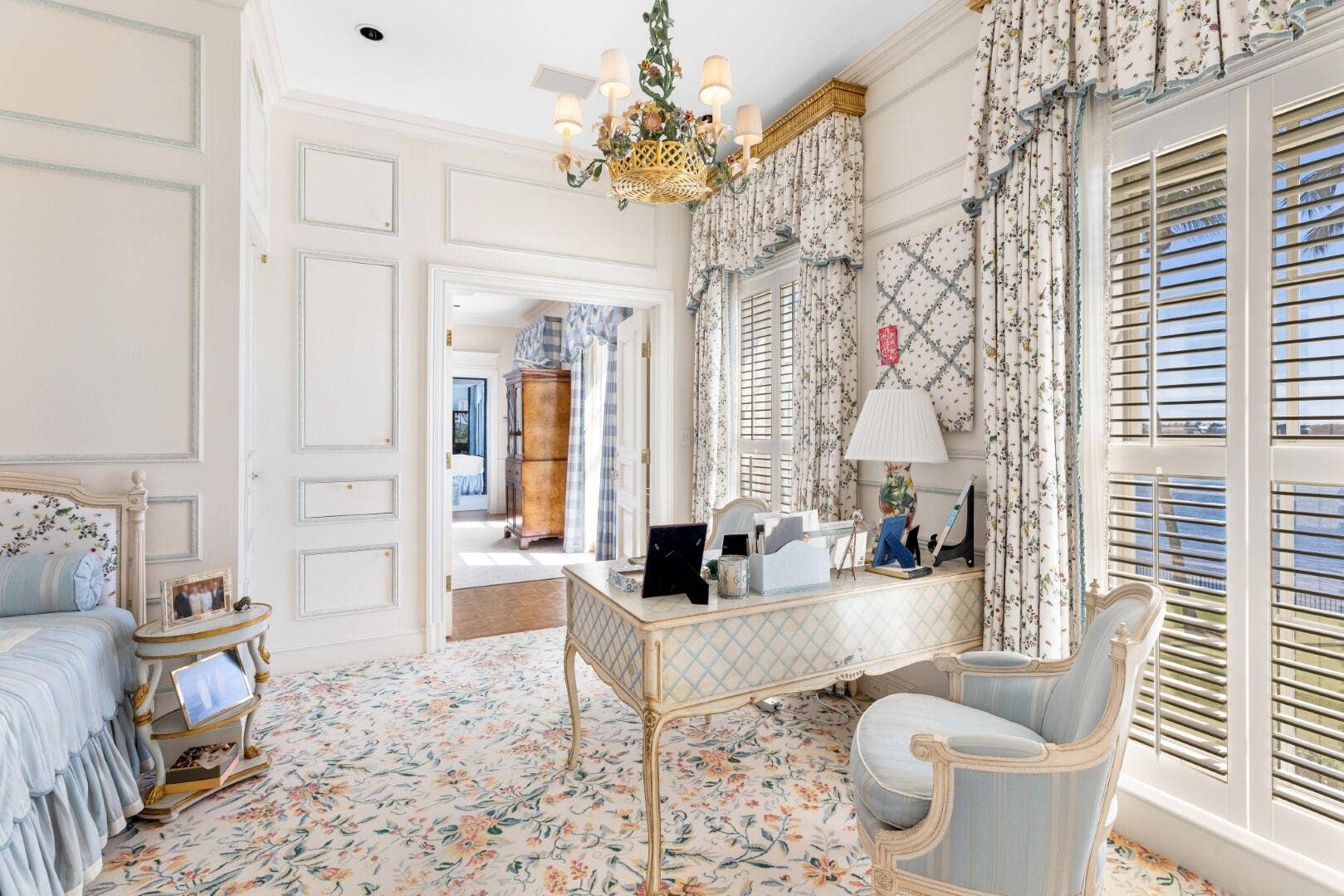 320 El Vedado Road, Palm Beach, FL 33480 Primary Dressing Room