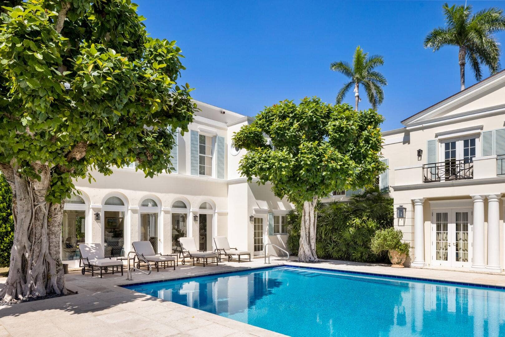 320 El Vedado Road, Palm Beach, FL 33480 Oversized Swimming Pool