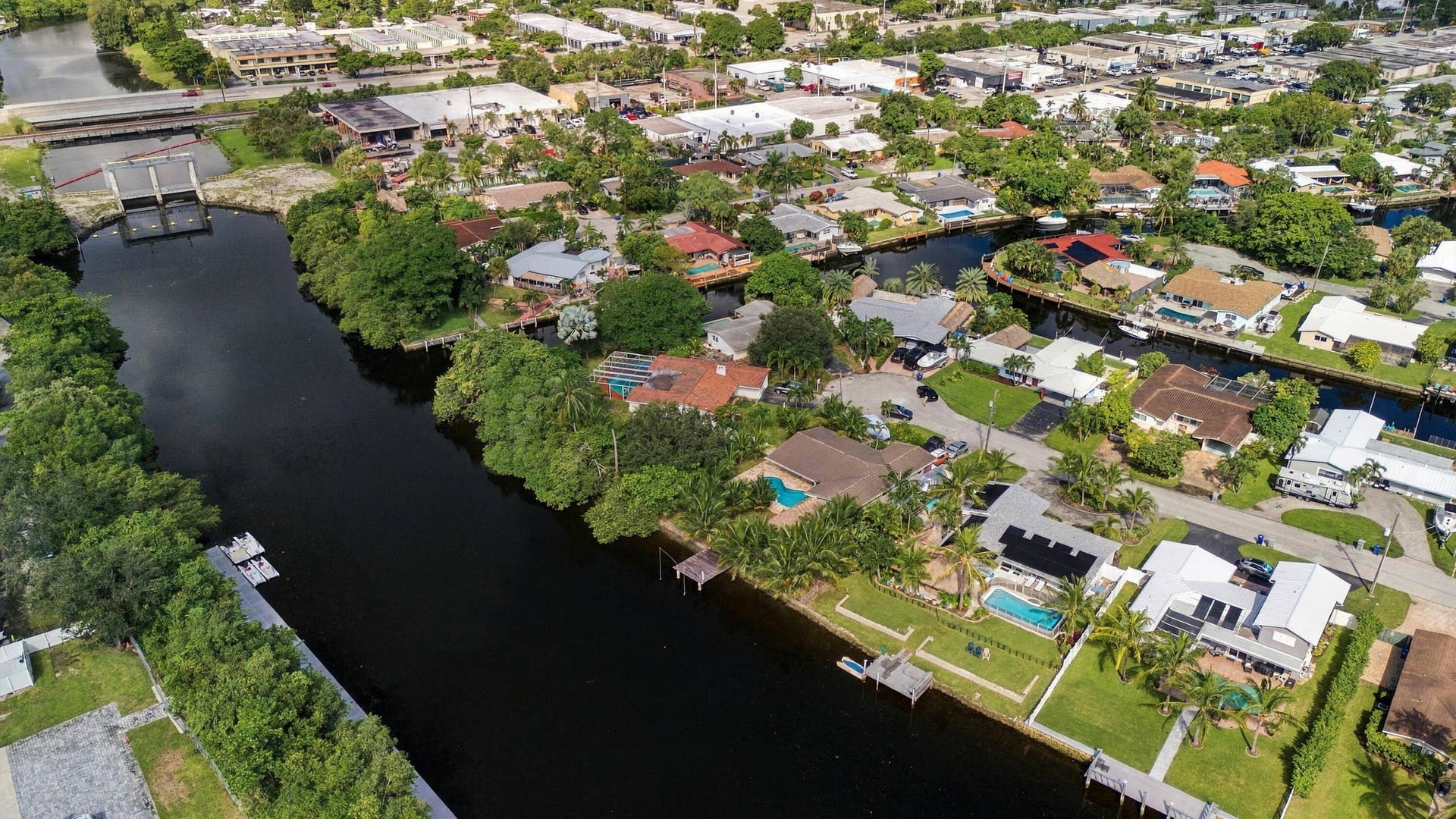 8_460_SW_18TH_CT_POMPANO_BEACH