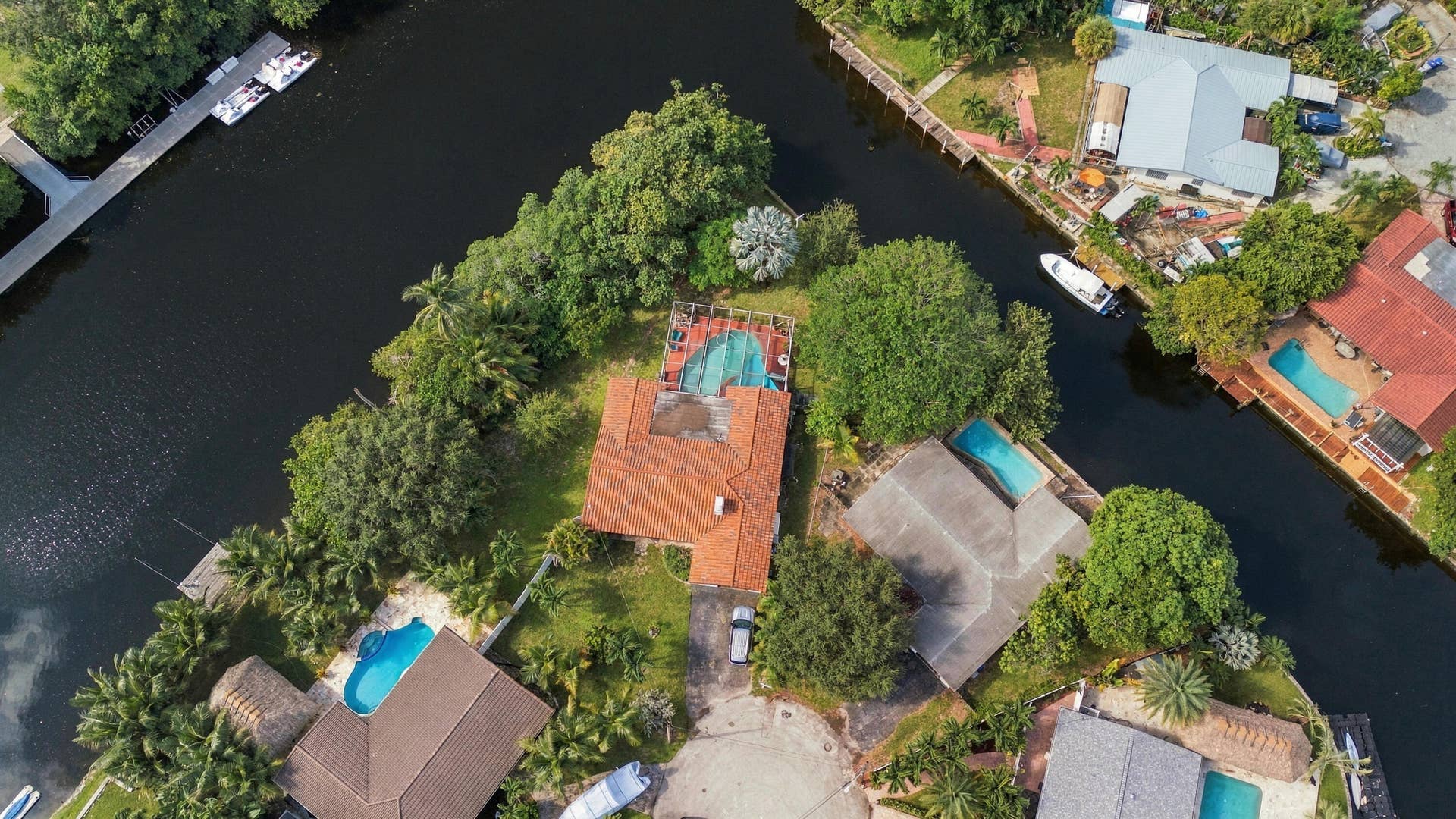 2_460_SW_18TH_CT_POMPANO_BEACH