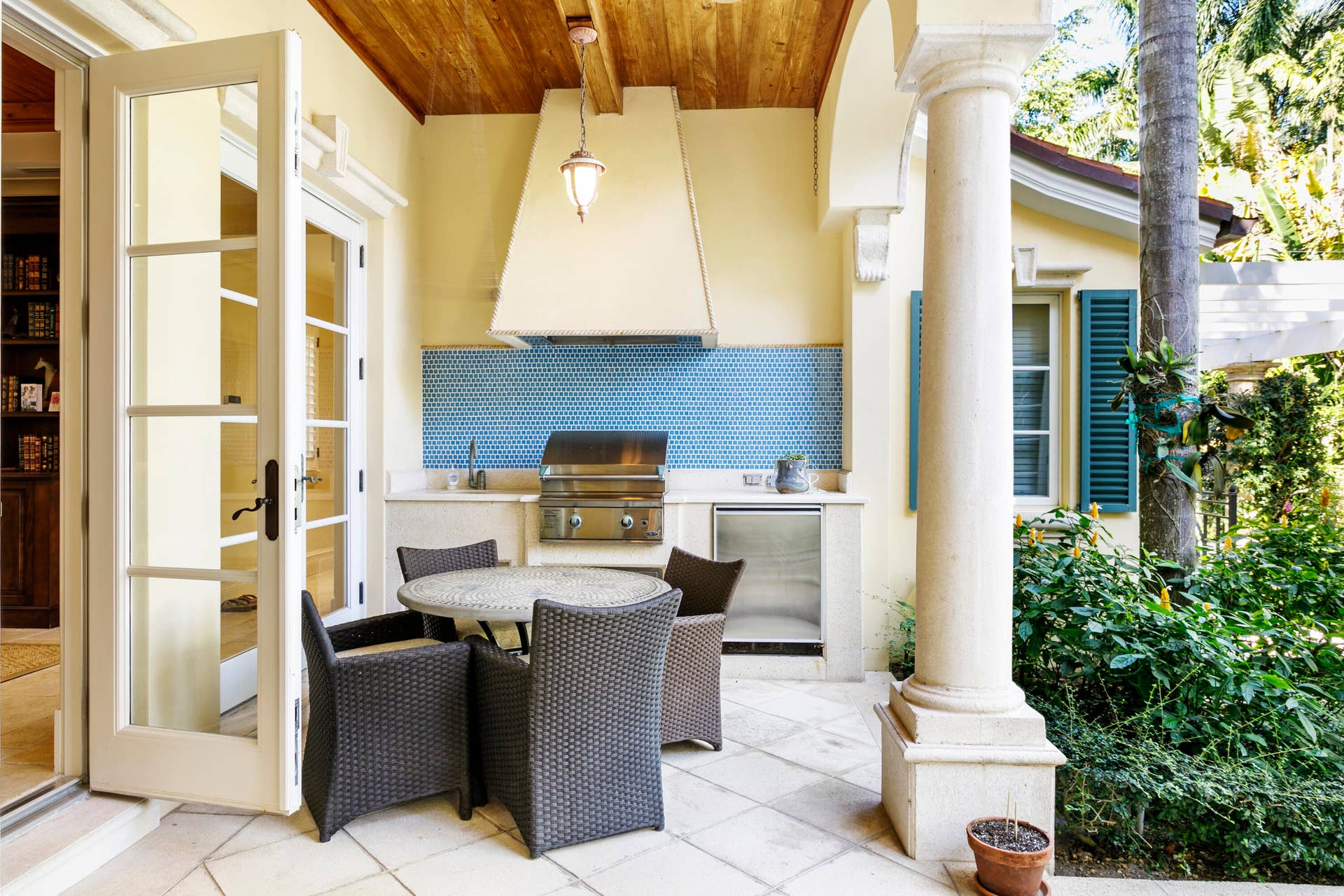 223 Coral Lane, Palm Beach, FL 33480 223_Coral_08