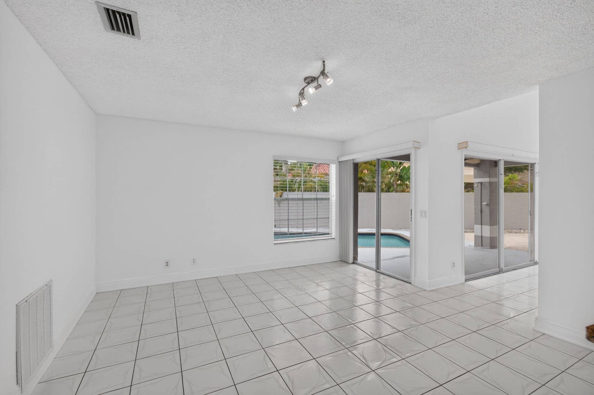 10621 Wheelhouse Circle, Boca Raton, FL 33428 31-web-or-mls-DSC_1624