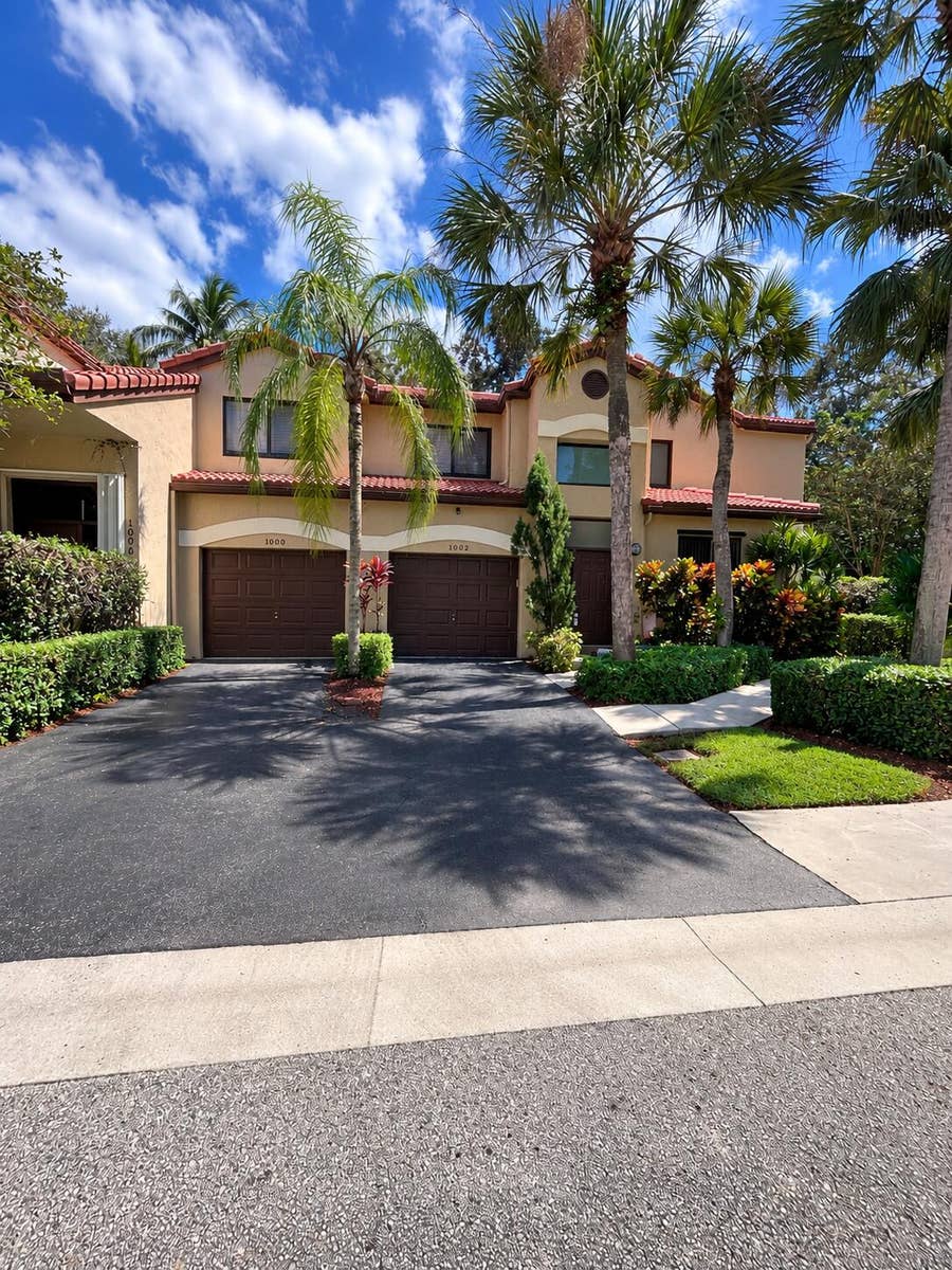 Property photo for 1000 NW 105th Way, #1000, Plantation, FL