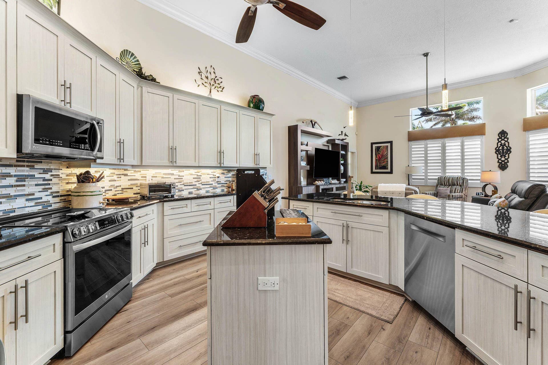 19047 SE Loxahatchee River Road, Jupiter, FL 33458 018-19047SoutheastLoxahatcheeRiverRoad-J