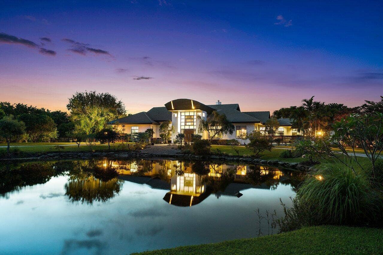 8549 SURREY Lane, Boca Raton, FL 33496 100-8549SurreyLane-BocaRaton-FL-33496-SM