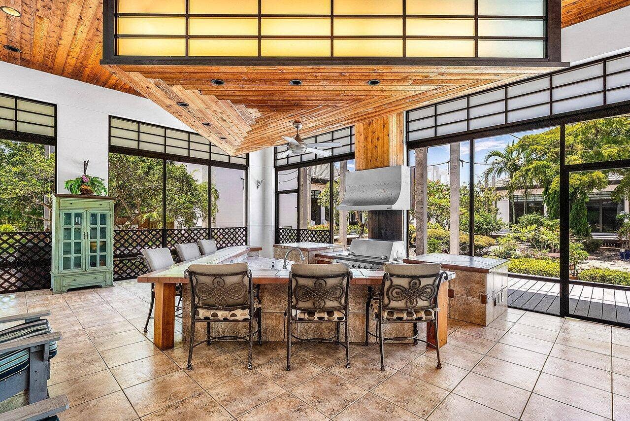 8549 SURREY Lane, Boca Raton, FL 33496 060-8549SurreyLane-BocaRaton-FL-33496-SM