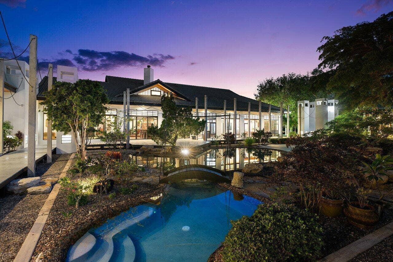 8549 SURREY Lane, Boca Raton, FL 33496 105-8549SurreyLane-BocaRaton-FL-33496-SM