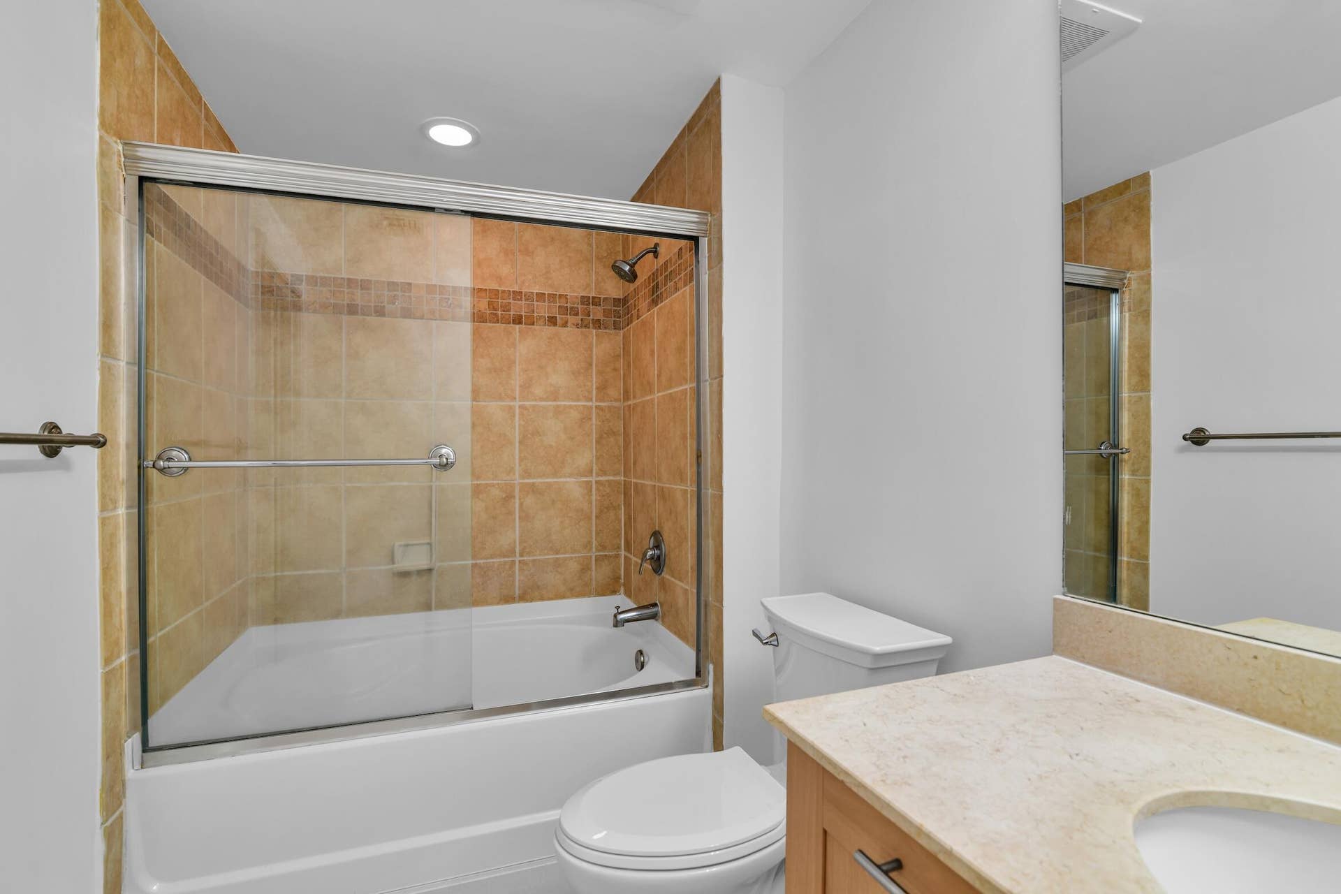 511 SE 5th Avenue, #703, Fort Lauderdale, Fort Lauderdale, FL 33301 Primary Bathroom