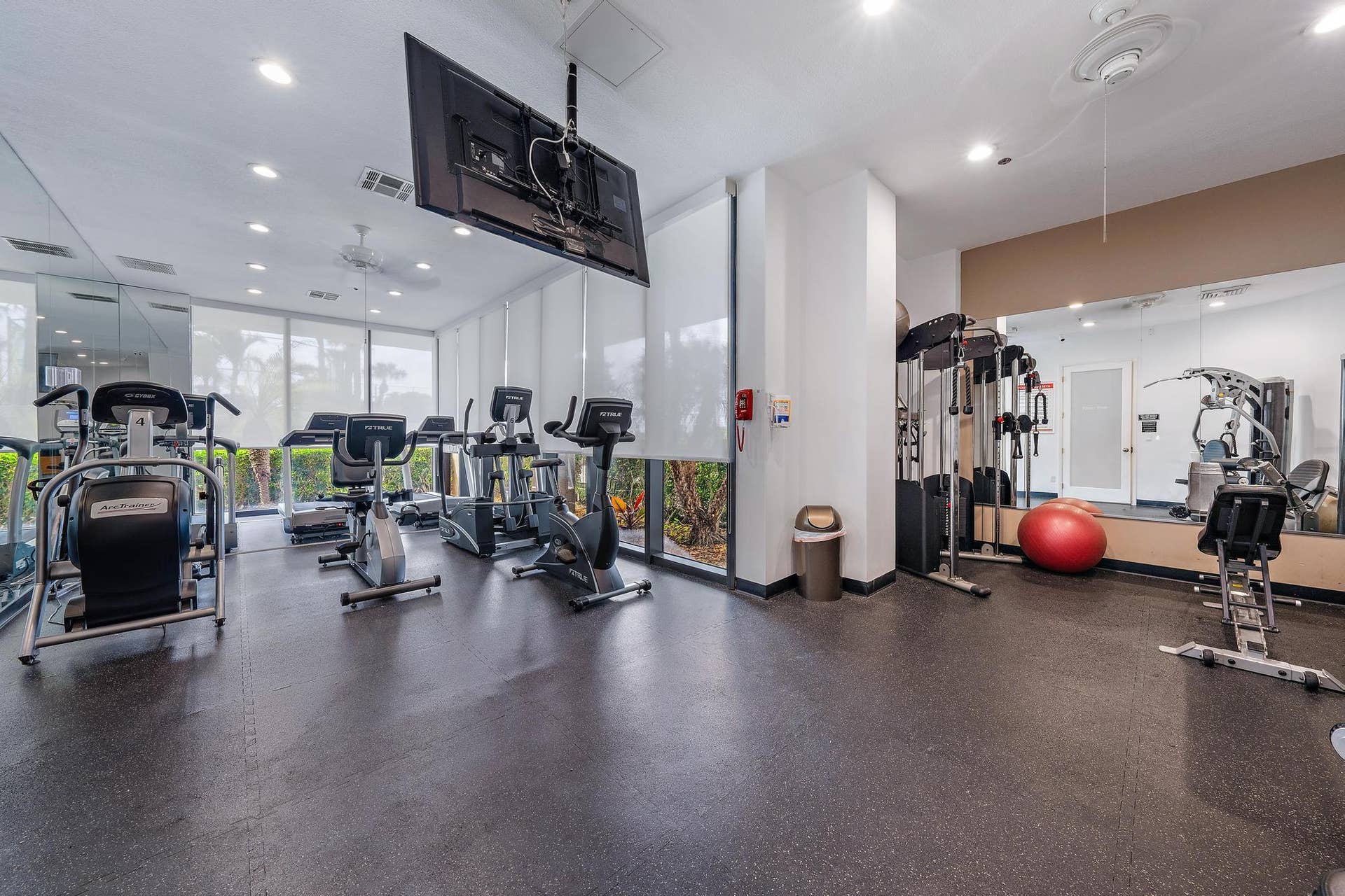 5510 N OCEAN Drive, #11B, Singer Island, FL 33404 Fitness Center