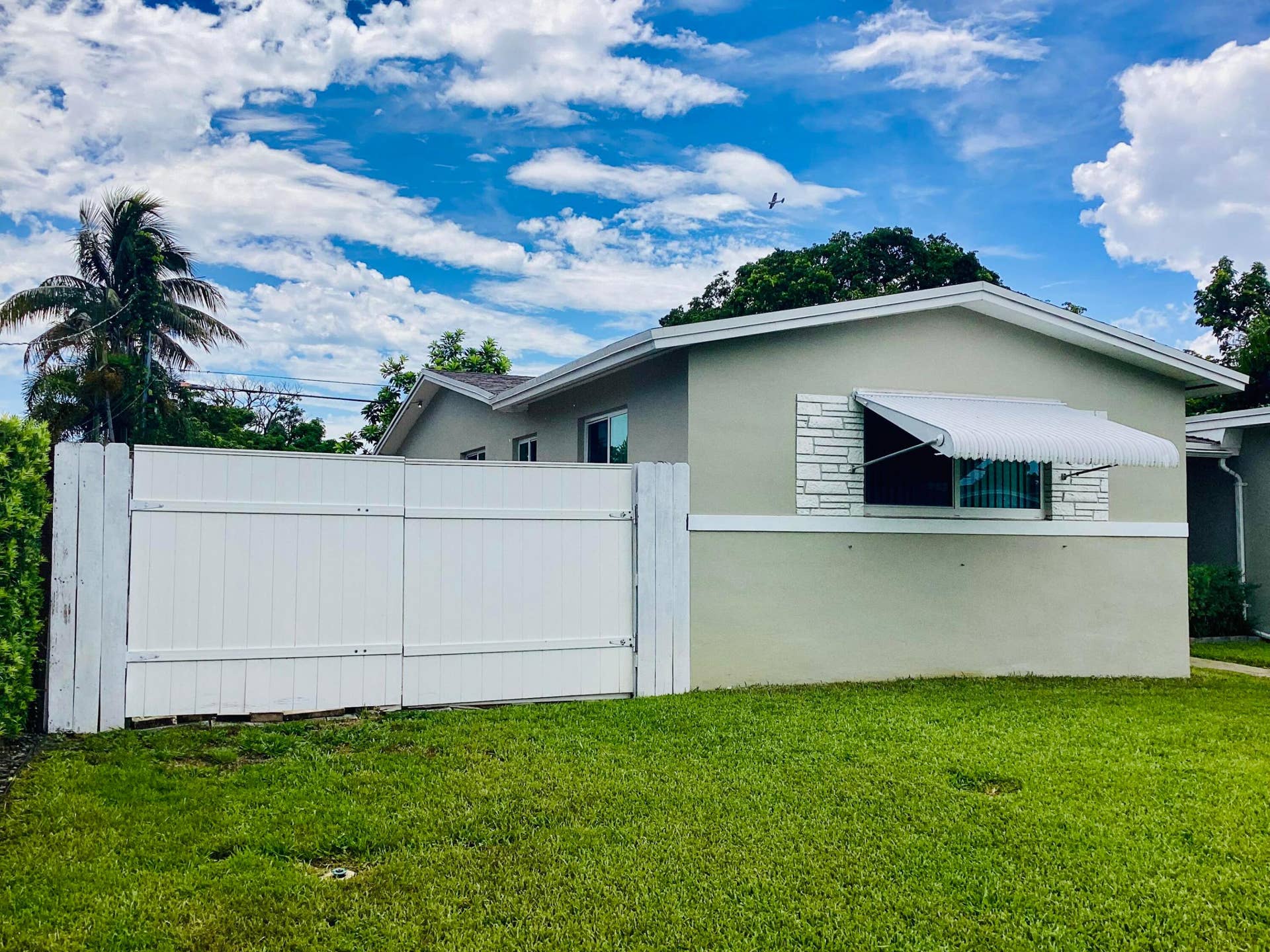 720 SW 69TH Avenue, Pembroke Pines, FL 33023 26
