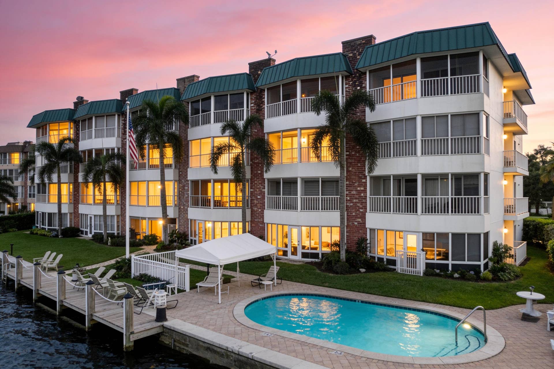 711 N RIVERSIDE Drive, #401, Pompano Beach, FL 33062 Twilight