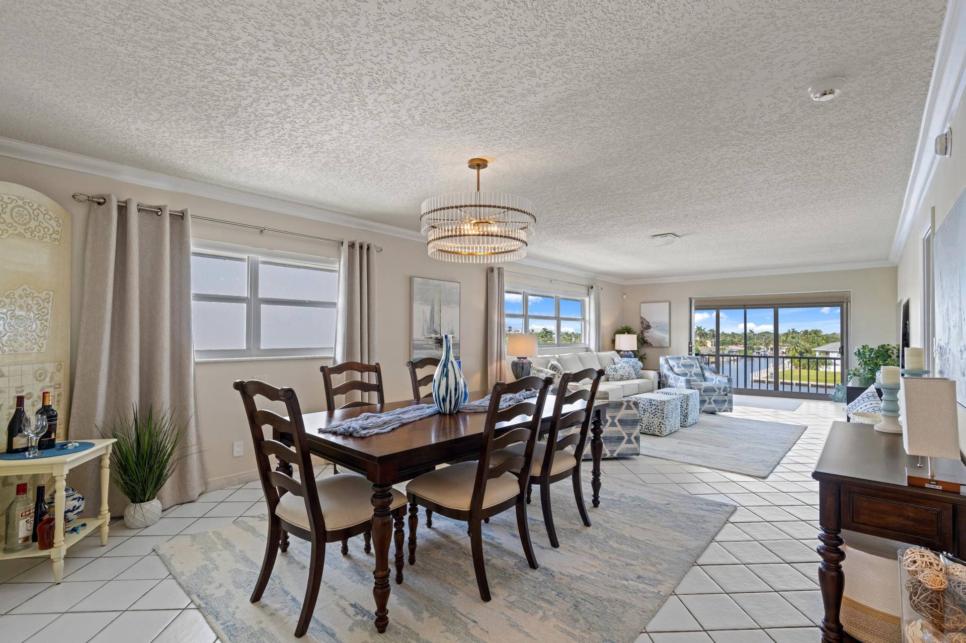 711 N RIVERSIDE Drive, #401, Pompano Beach, FL 33062 Dining Area