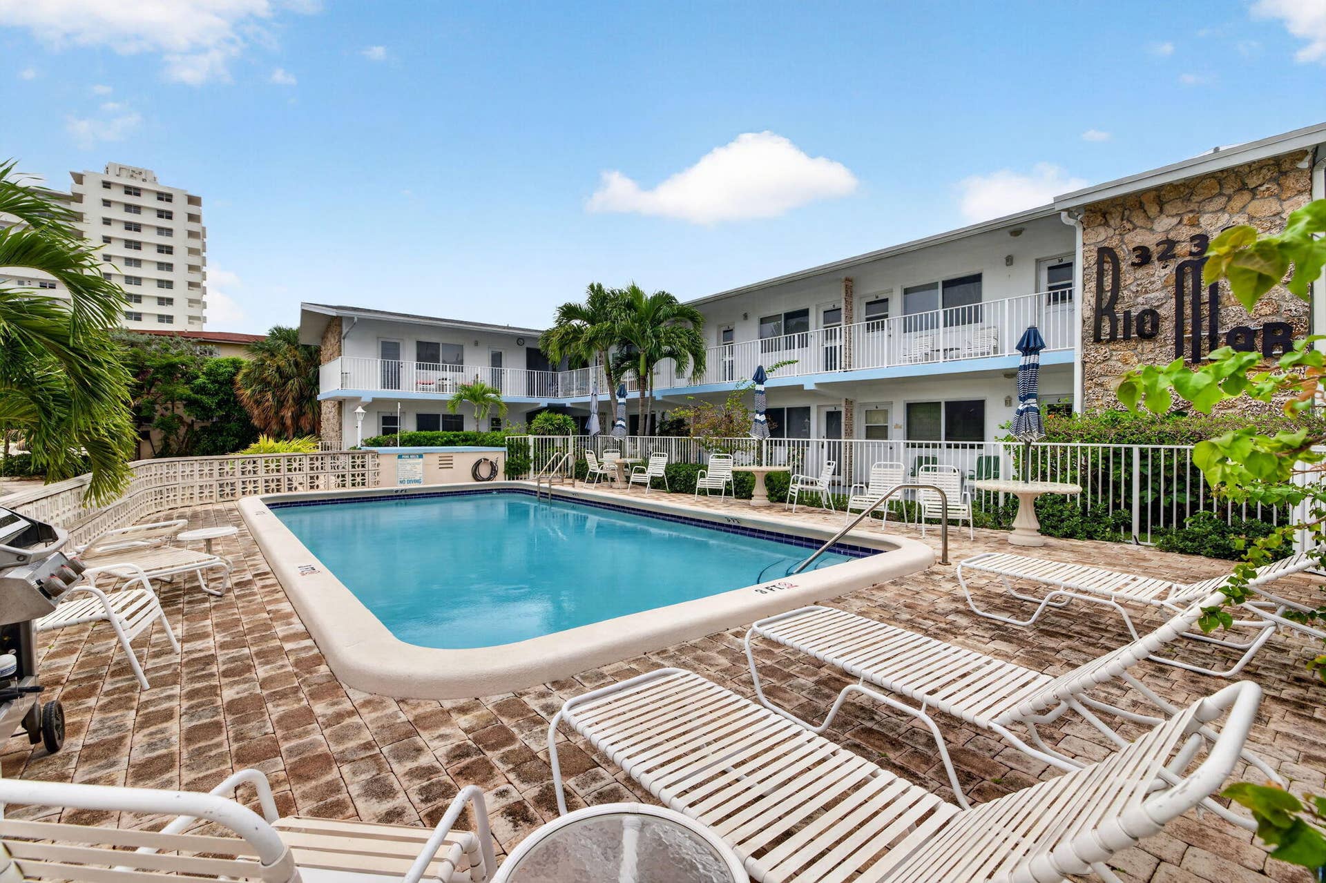 3232 Canal Drive, Pompano Beach, FL 33062 1-web-or-mls-699A6017