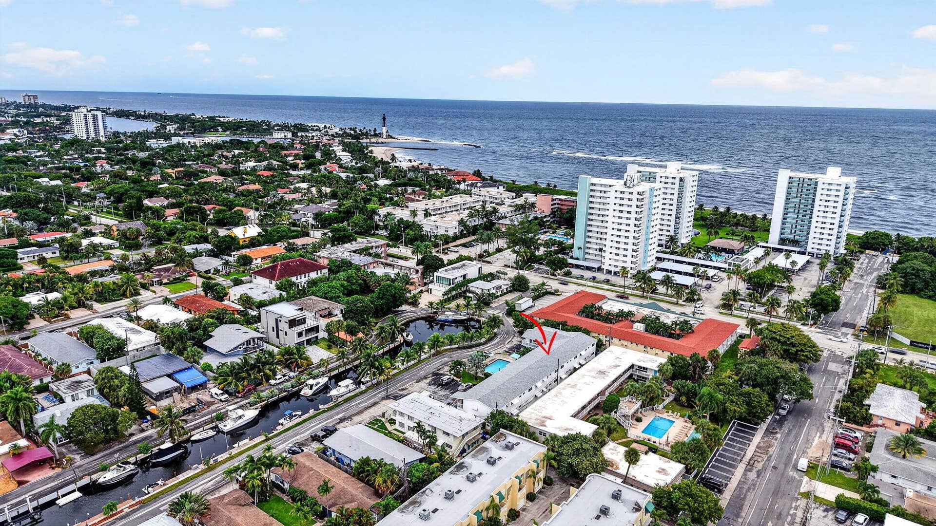 3232 Canal Drive, Pompano Beach, FL 33062 45-web-or-mls-DJI_20260930162234_0243_D