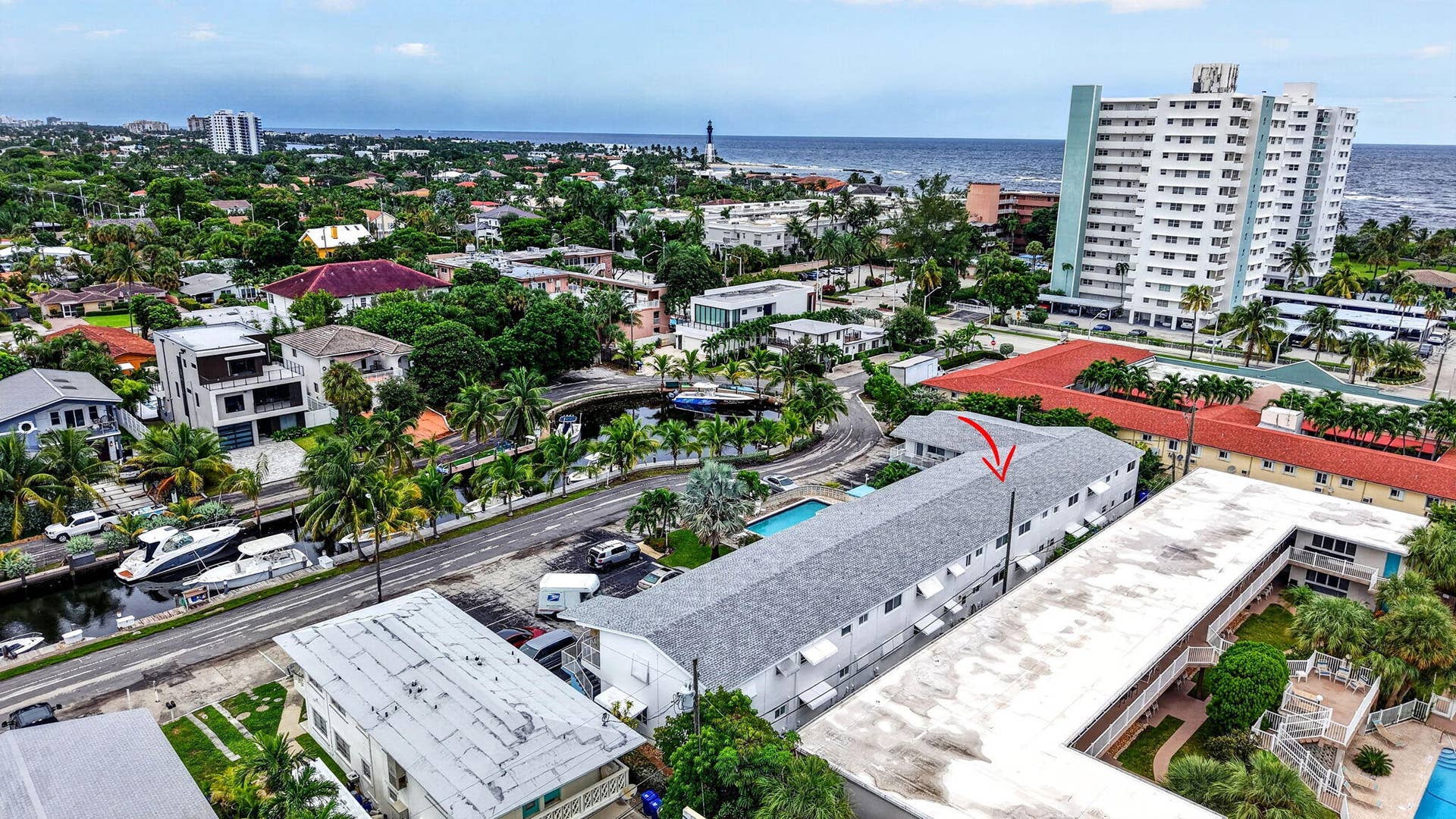 3232 Canal Drive, Pompano Beach, FL 33062 42-web-or-mls-DJI_20260930162203_0228_D