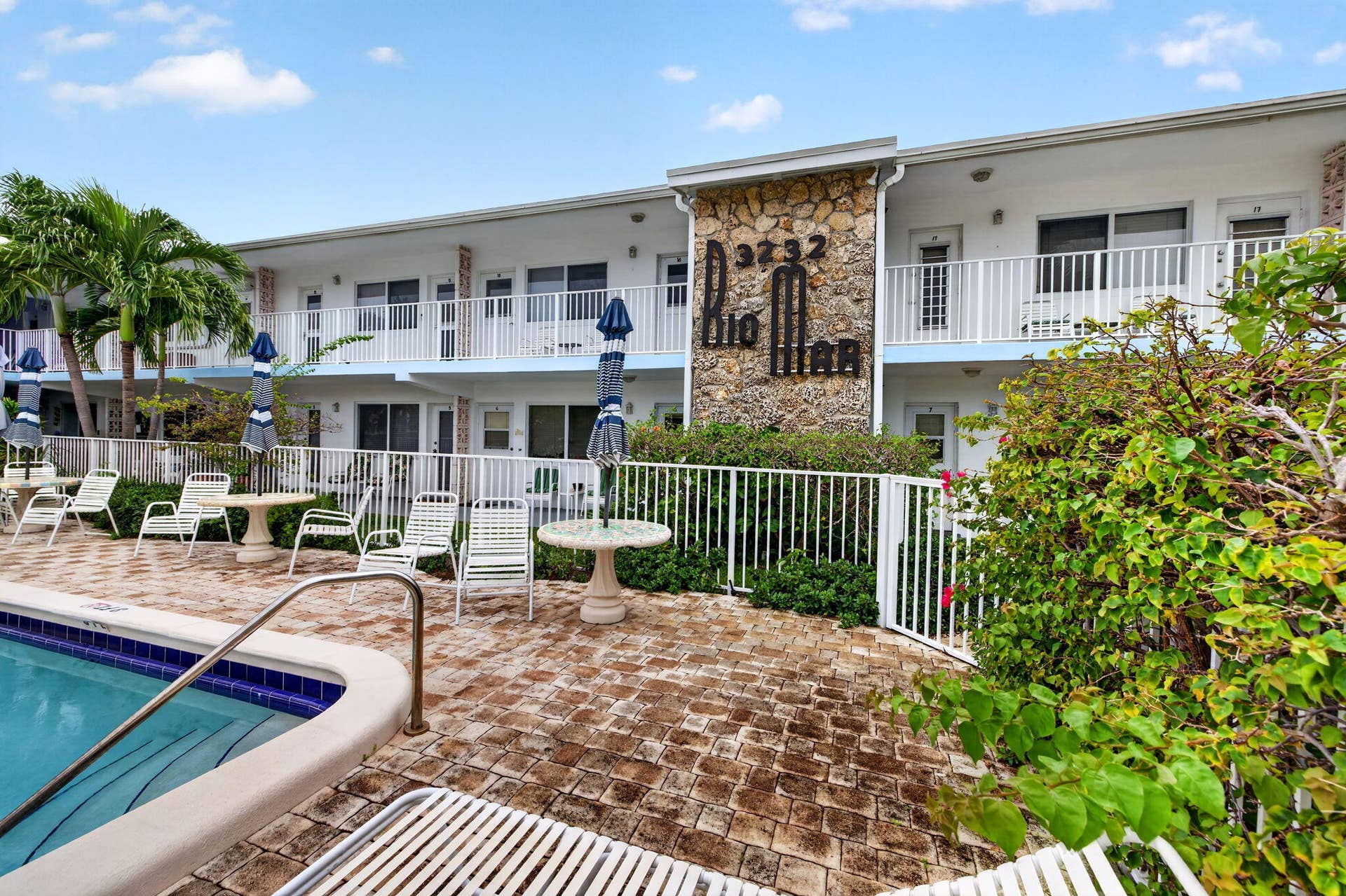 3232 Canal Drive, Pompano Beach, FL 33062 35-web-or-mls-699A6356