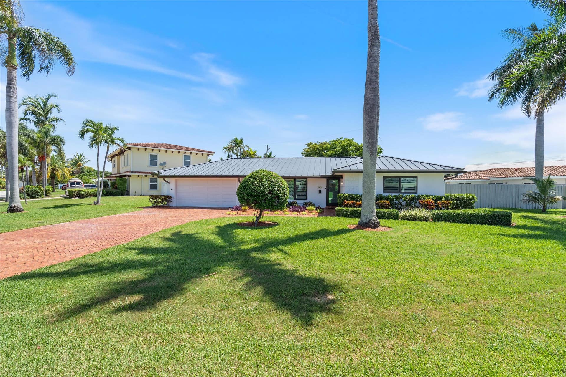 4410 NE 24th Avenue, Lighthouse Point, FL 33064 02-4410 NE 24th Ave Light House Point, F