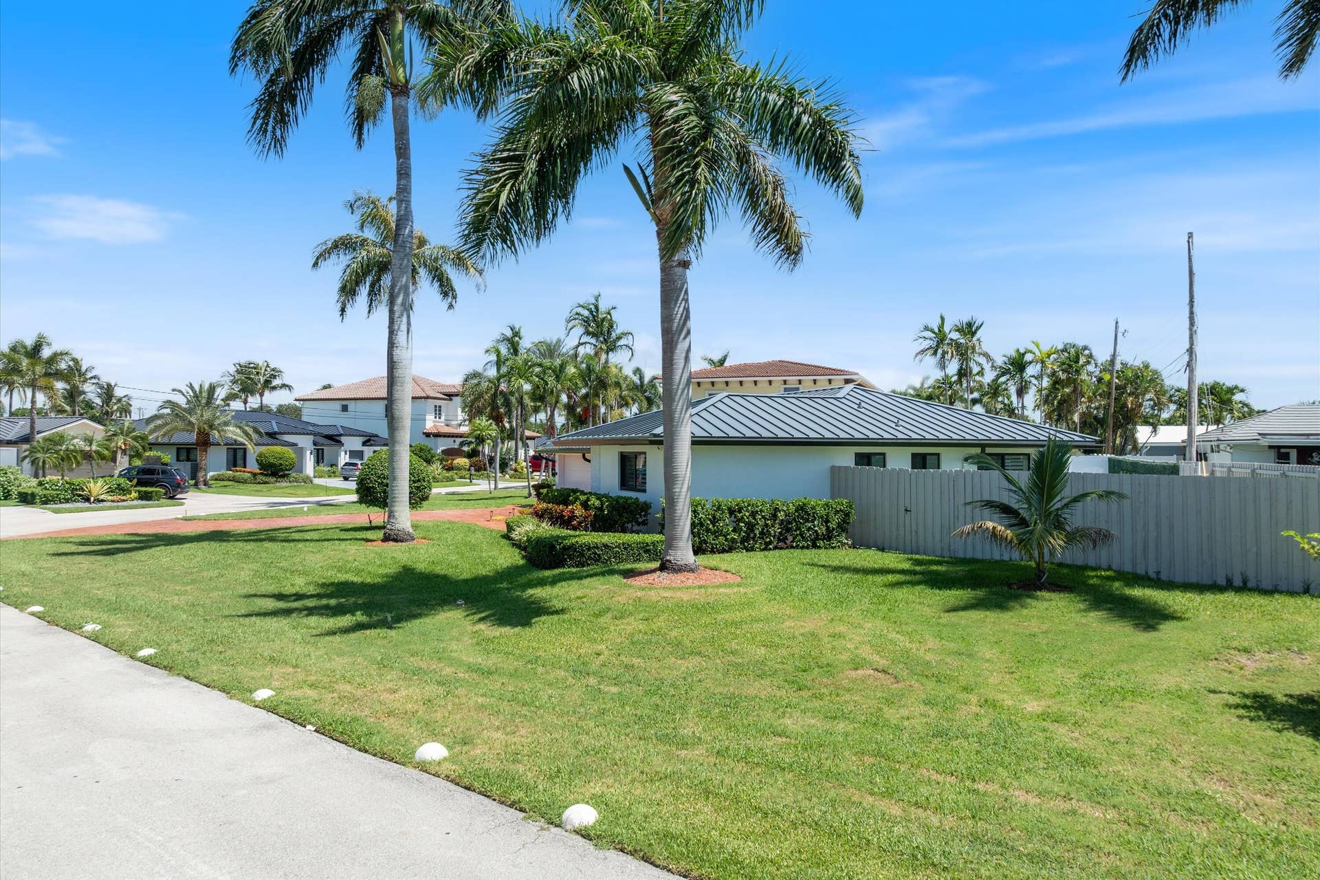4410 NE 24th Avenue, Lighthouse Point, FL 33064 04-4410 NE 24th Ave Light House Point, F