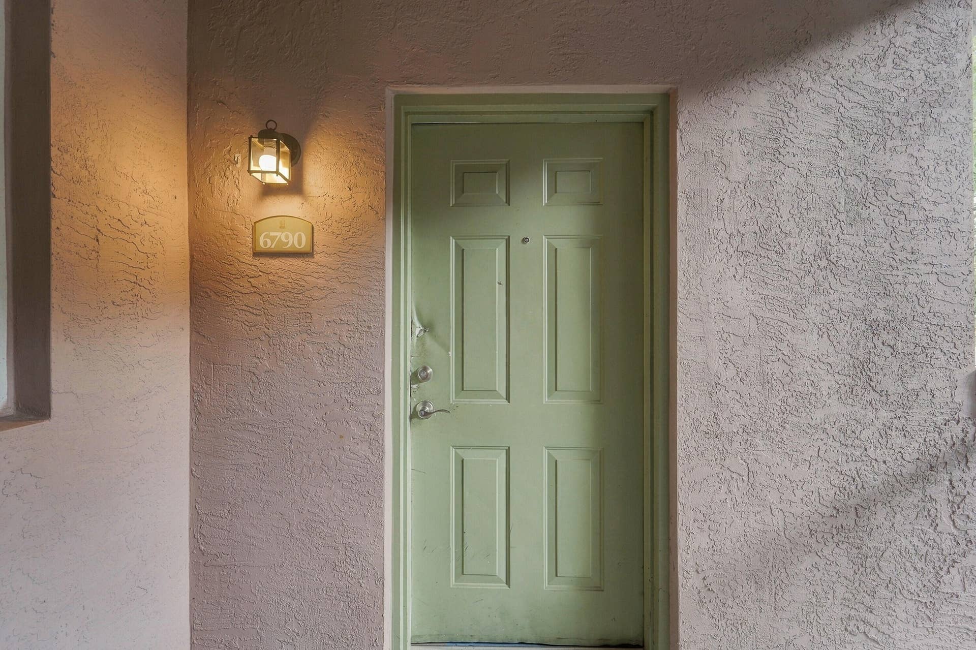 6790 W Sample Road, Coral Springs, FL 33067 03_exterior entry