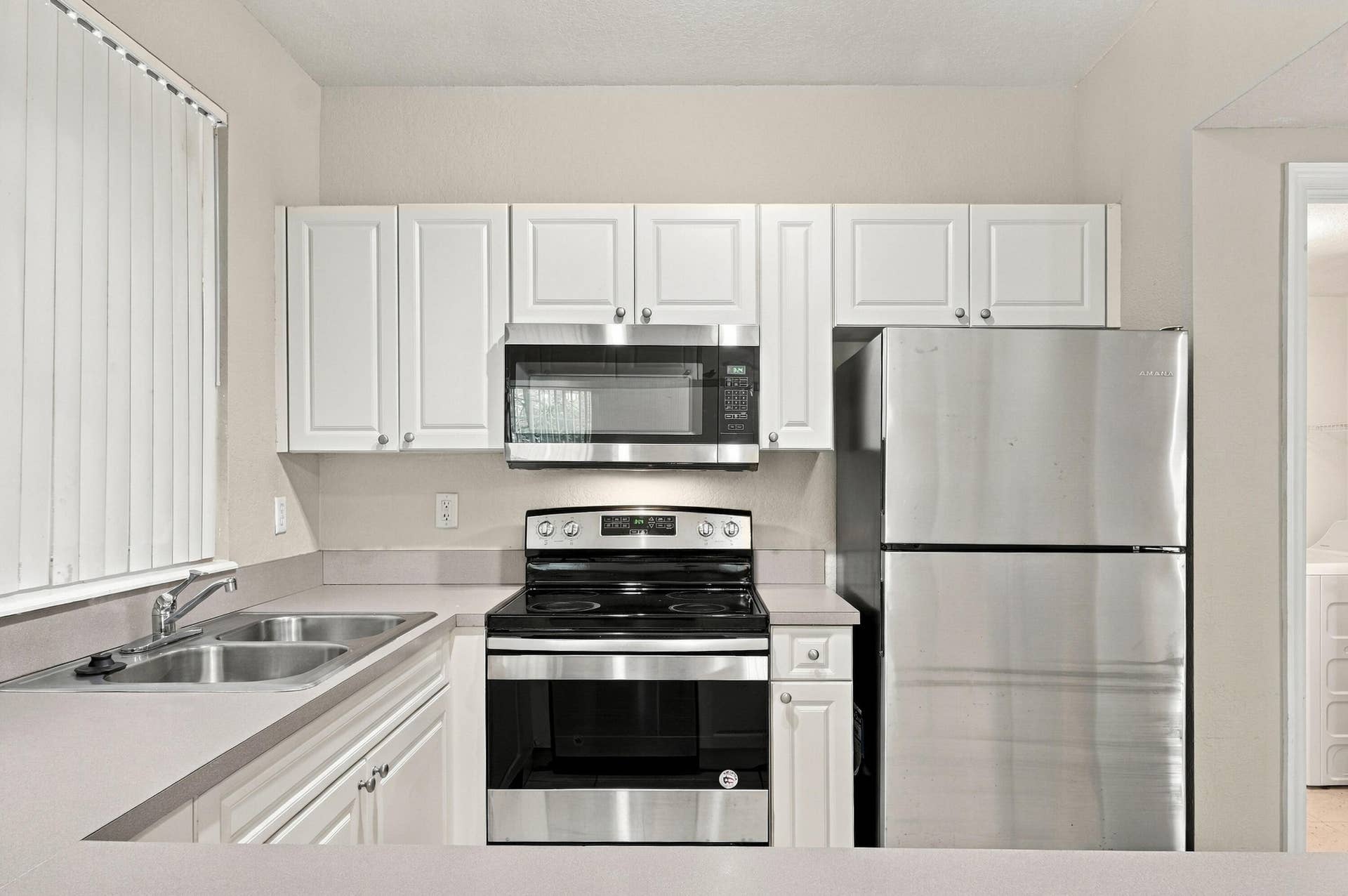6790 W Sample Road, Coral Springs, FL 33067 15_kitchen