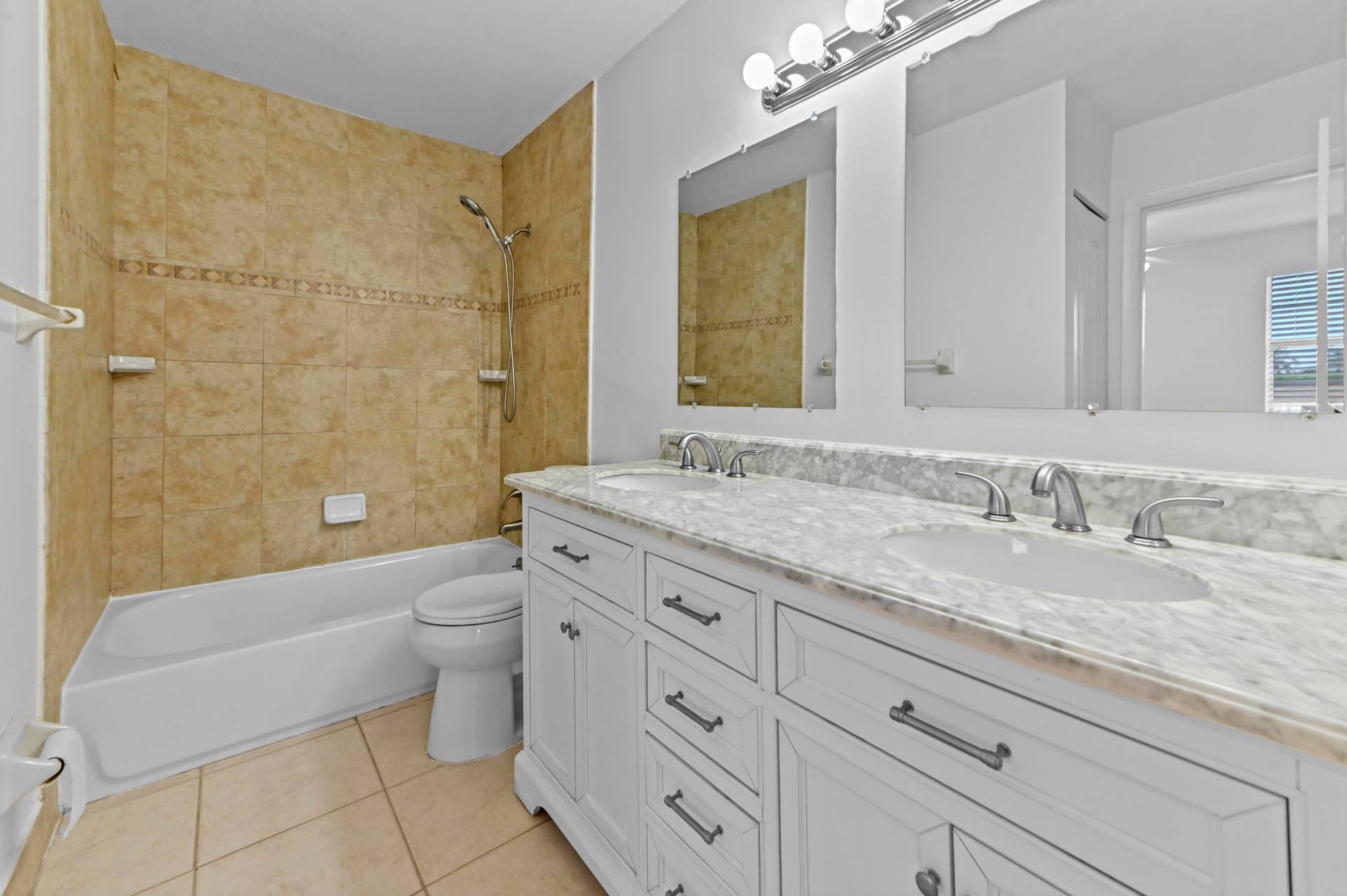 8600 Uranus Terrace, West Palm Beach, FL 33403 20 Bathroom 01