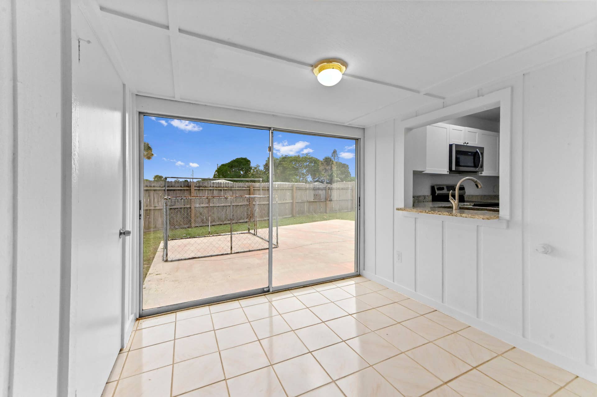 8600 Uranus Terrace, West Palm Beach, FL 33403 10 Dining room 01