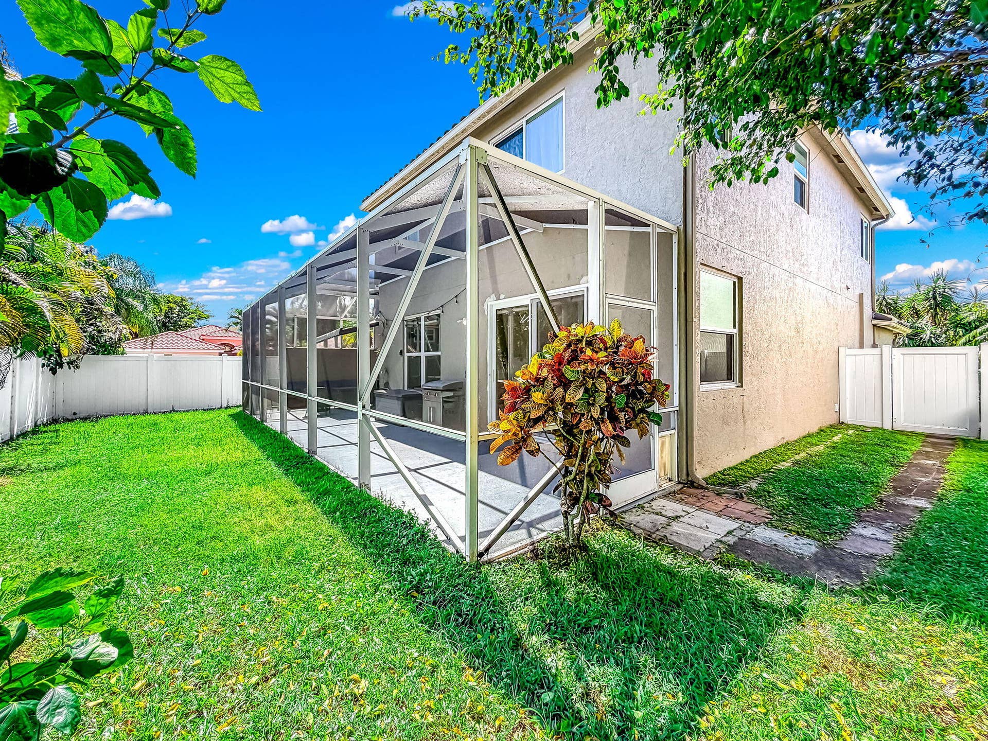 18980 CONCERTO Drive, Boca Raton, FL 33498 Back of Structure