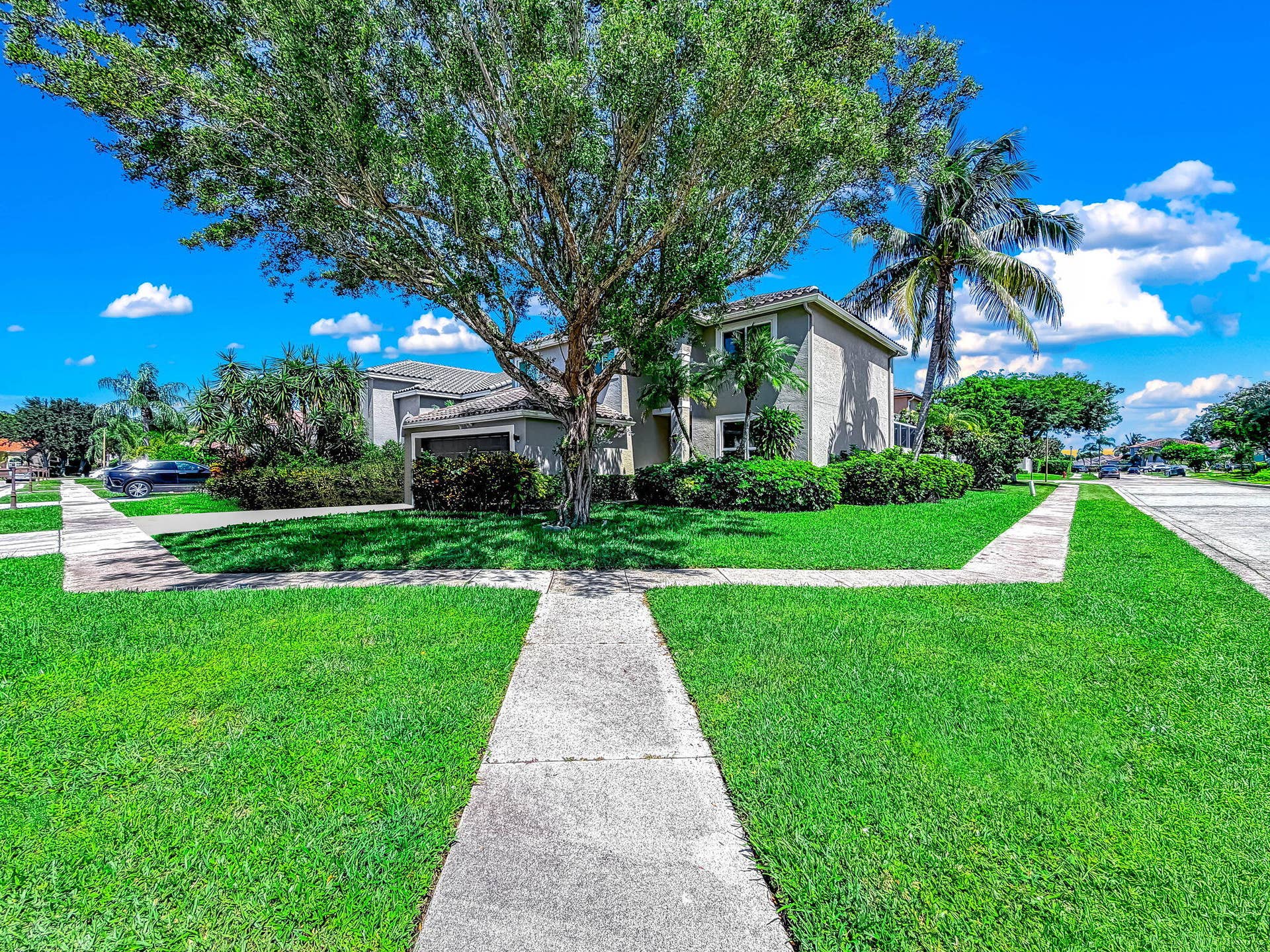 18980 CONCERTO Drive, Boca Raton, FL 33498 Side of Structure