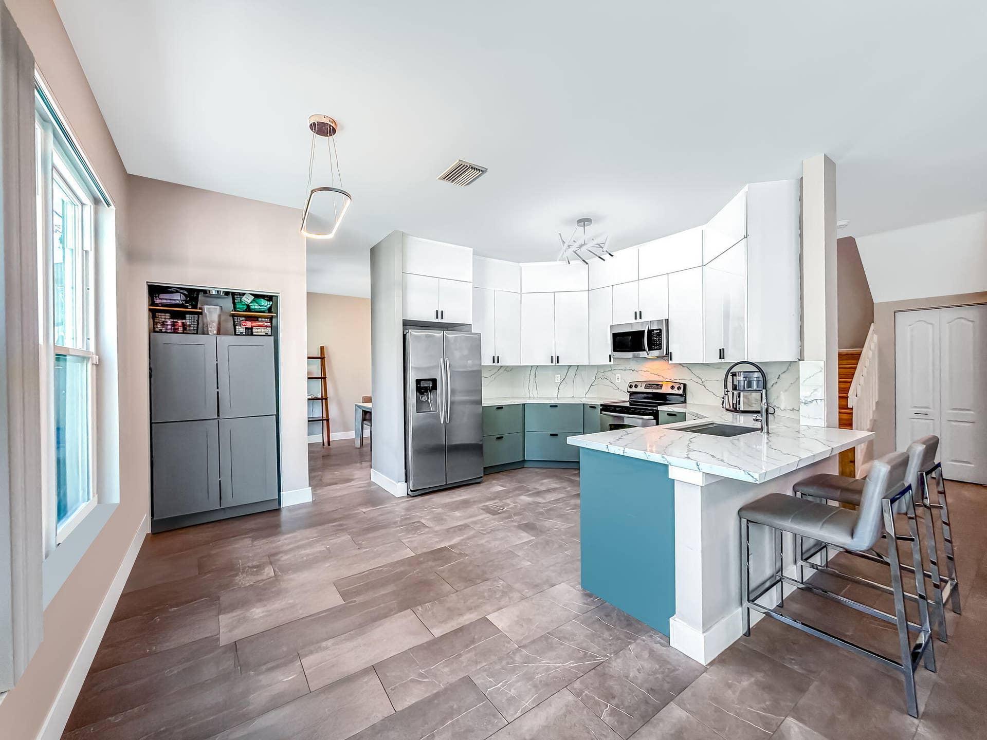 18980 CONCERTO Drive, Boca Raton, FL 33498 kitchen