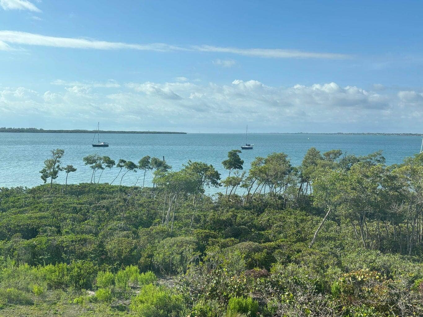 27 HARBOUR ISLE Drive W, #305, Fort Pierce, FL 34949 View