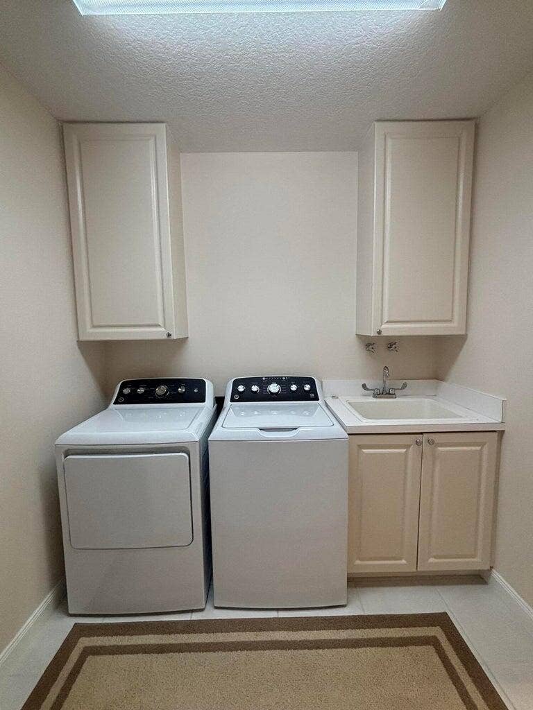 27 HARBOUR ISLE Drive W, #305, Fort Pierce, FL 34949 20260505134046082648000000-o