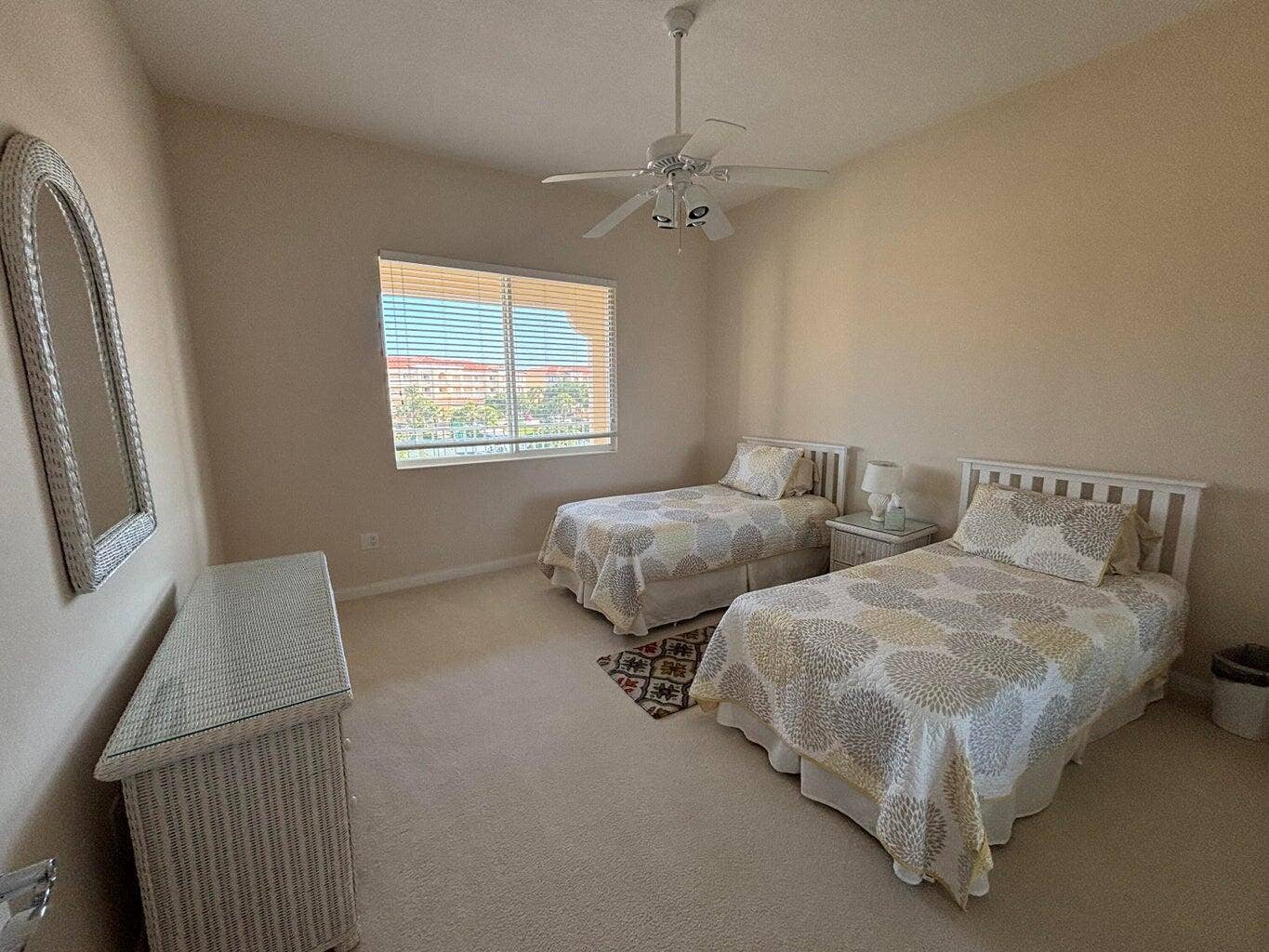 27 HARBOUR ISLE Drive W, #305, Fort Pierce, FL 34949 Guest Room