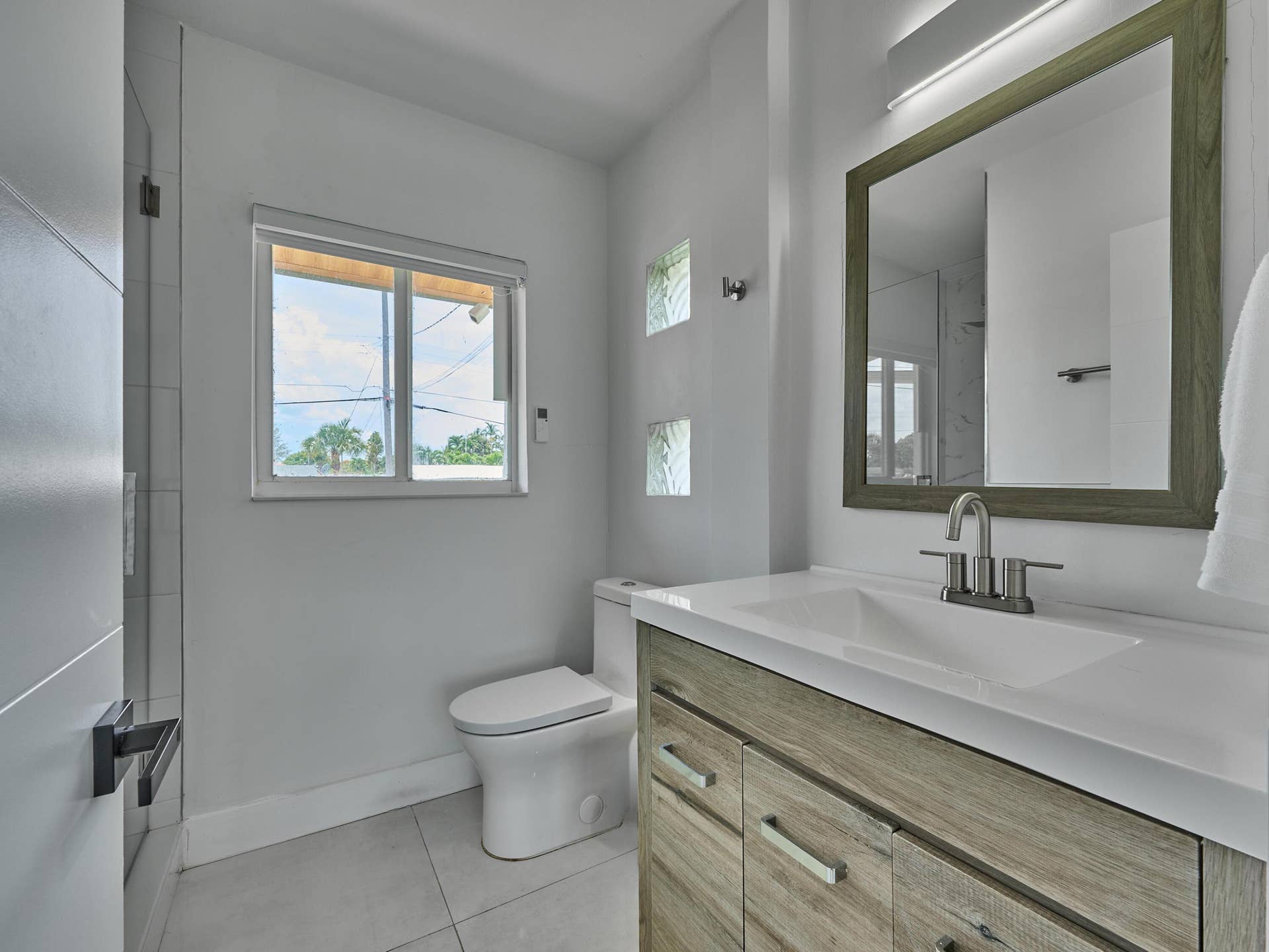 (79) Master Bath