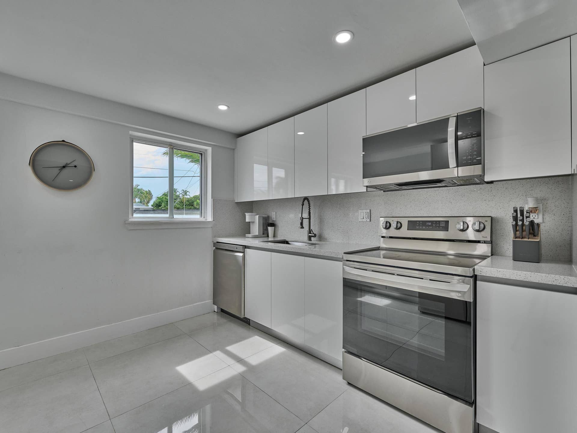 (101) More Kitchen