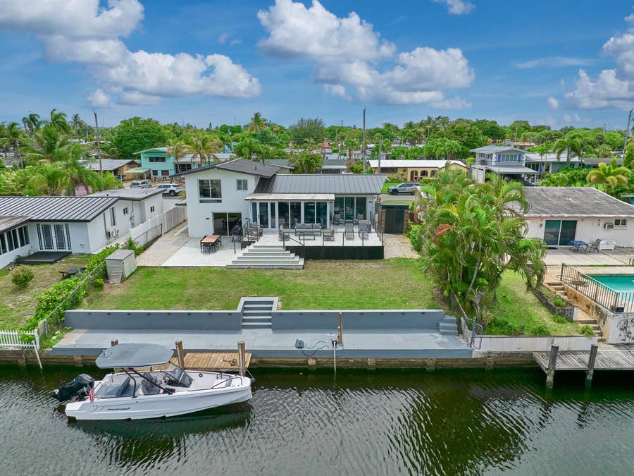 Property photo for 2426 Key Largo Lane, Fort Lauderdale, FL