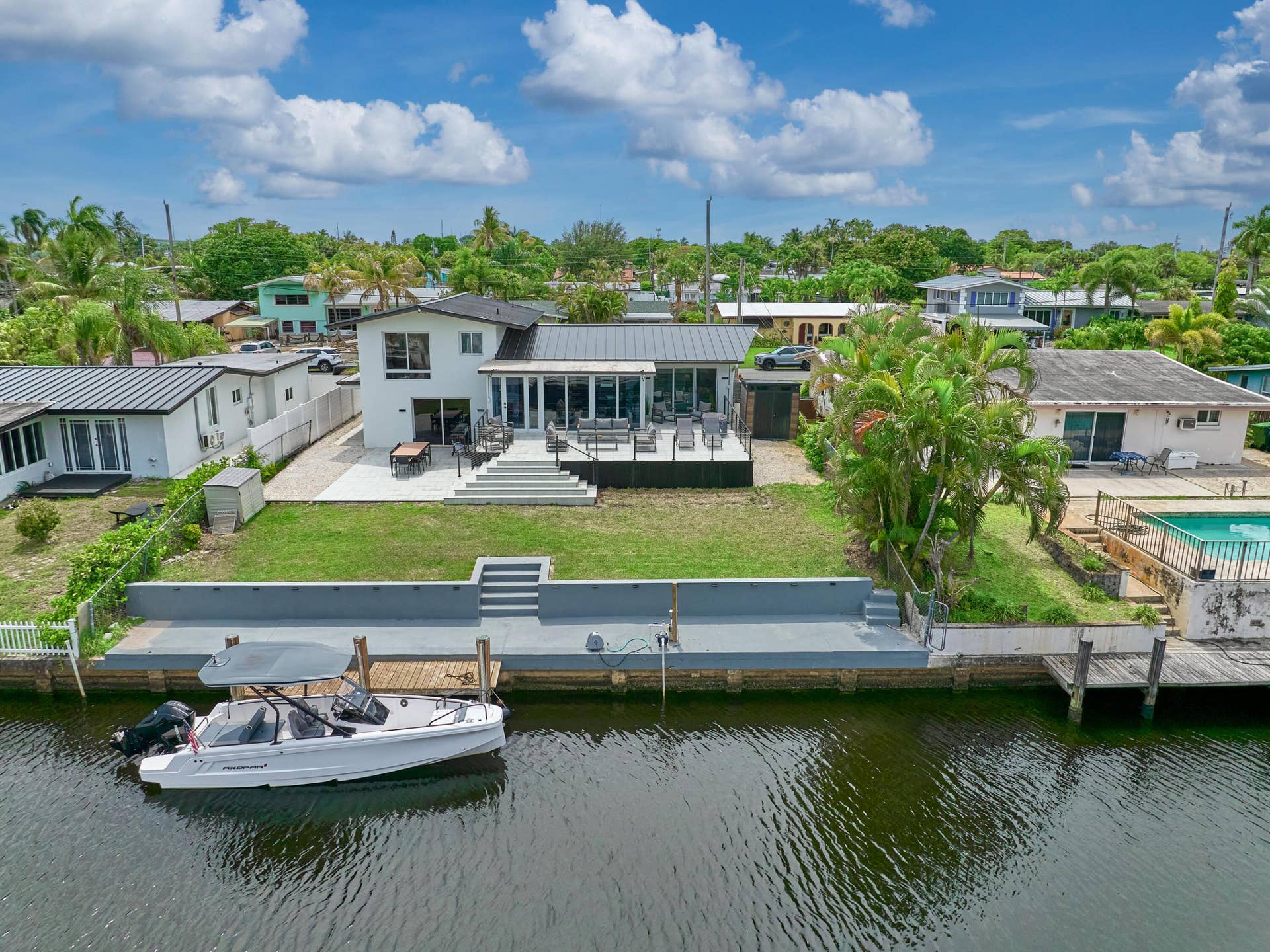 (39) Back Yard Boat Slip