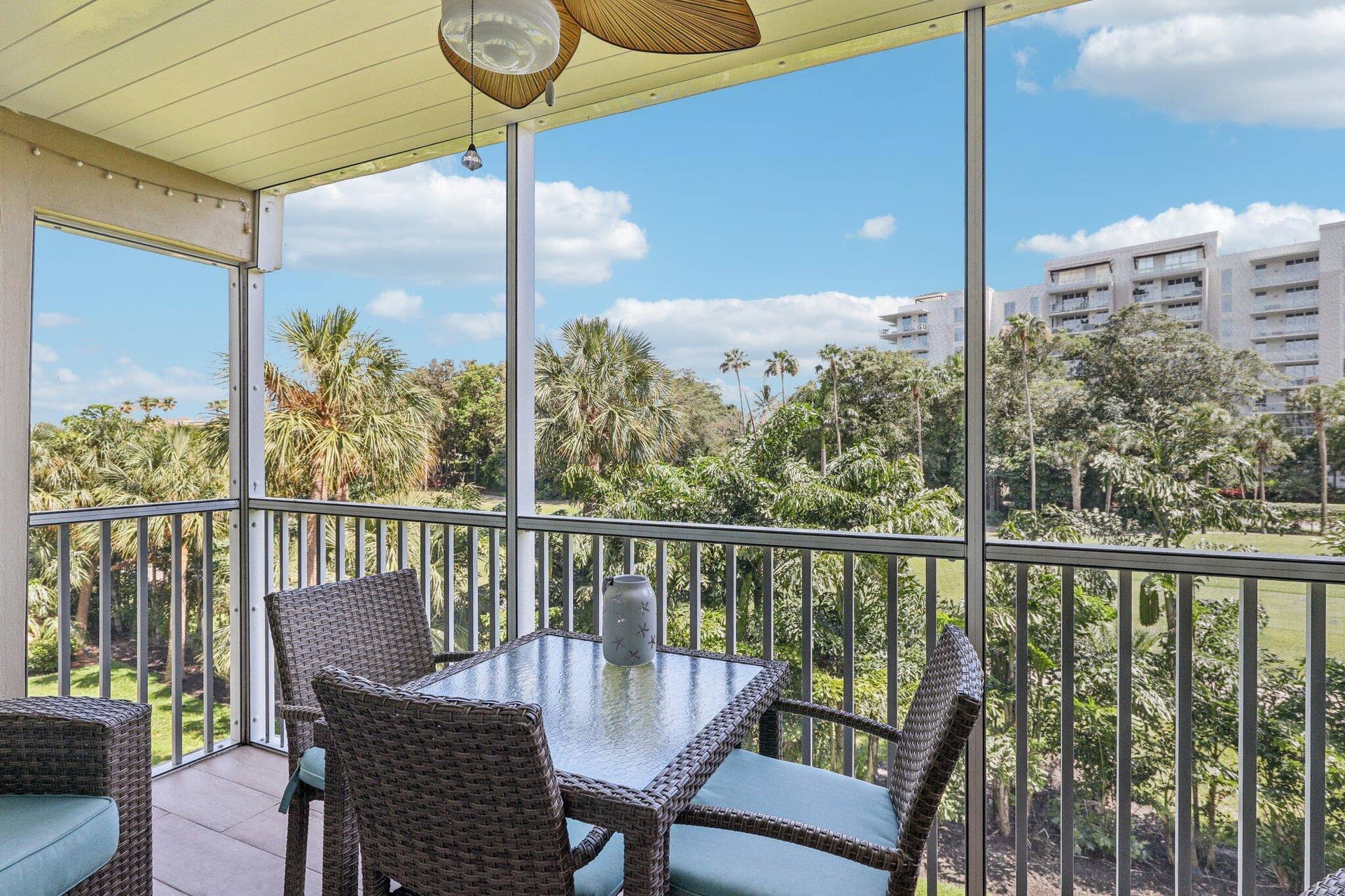 33-web-or-mls-E Royal Palm Rd-2005-033