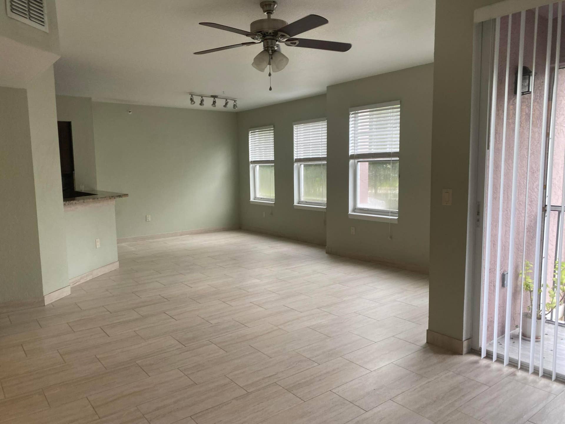 6920 W SAMPLE Road W, #6920, Coral Springs, FL 33067 IMG_9573