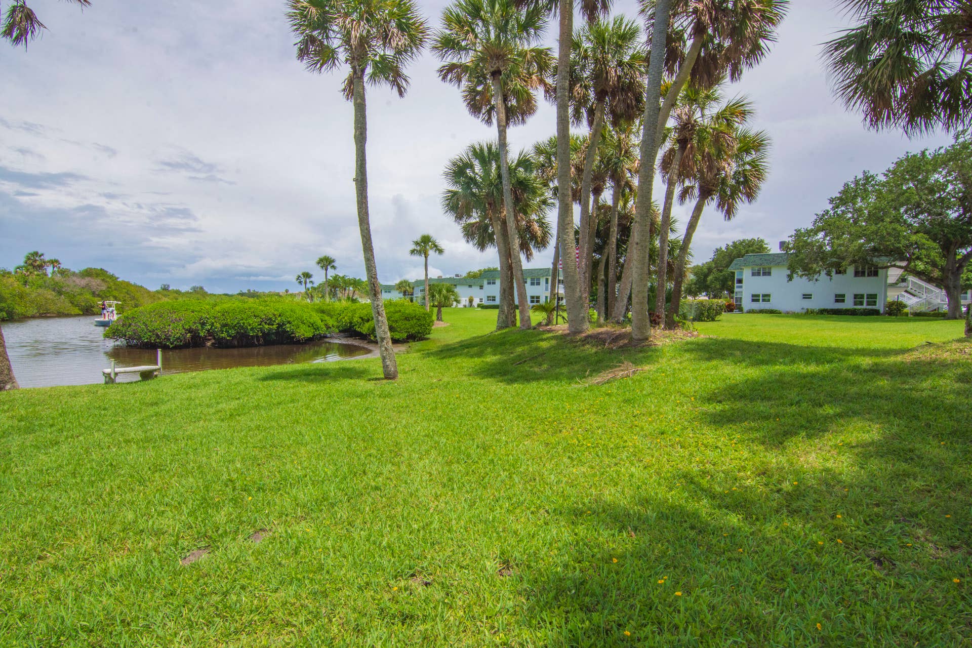 2800 Indian River Boulevard, #O-5, Vero Beach, FL 32960 View from the back of the unit