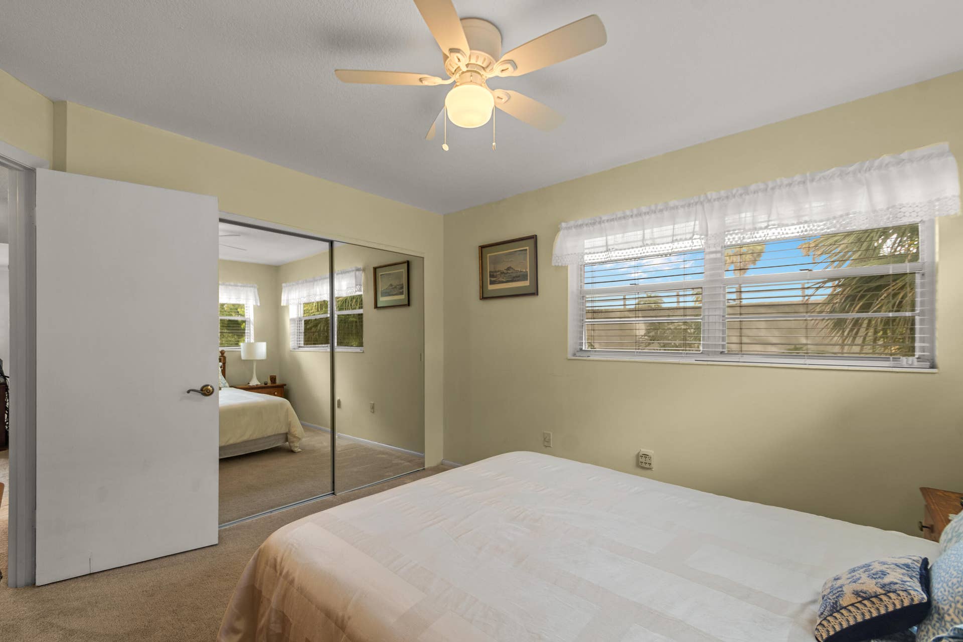 2800 Indian River Boulevard, #O-5, Vero Beach, FL 32960 Bedroom 2
